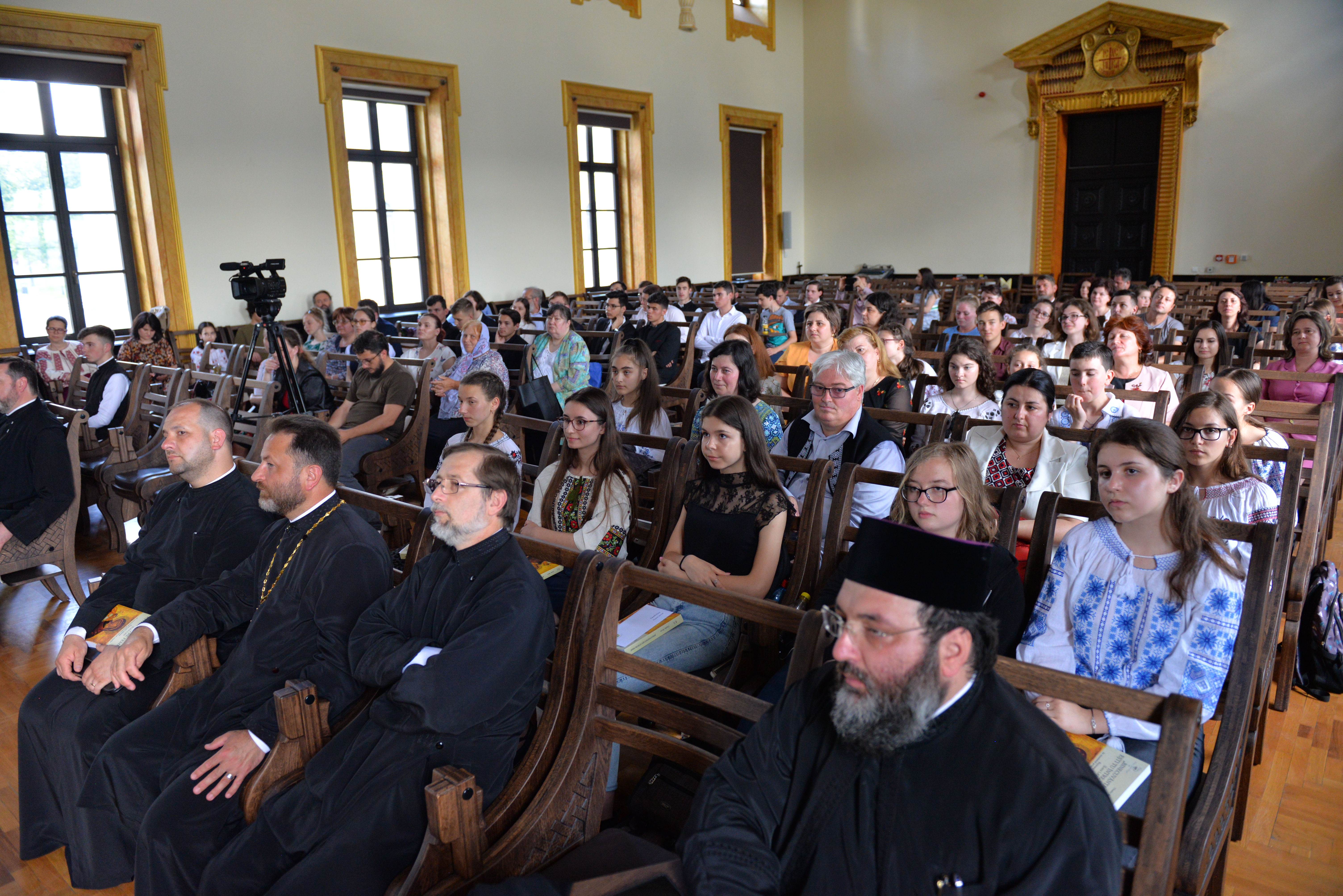 Premii pentru olimpicii la Olimpiada Naţională de Religie