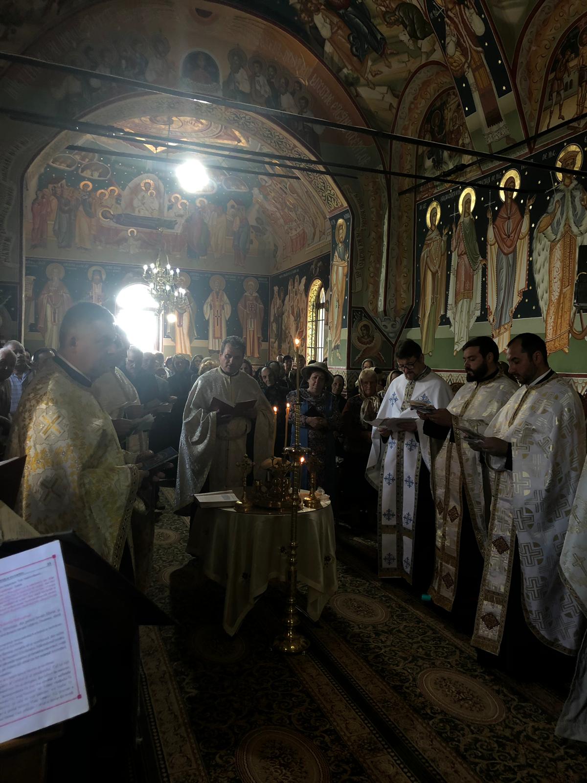 Manifestări religioase în cinstea eroilor