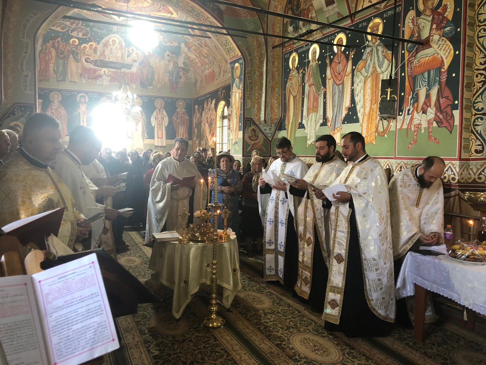 Manifestări religioase în cinstea eroilor