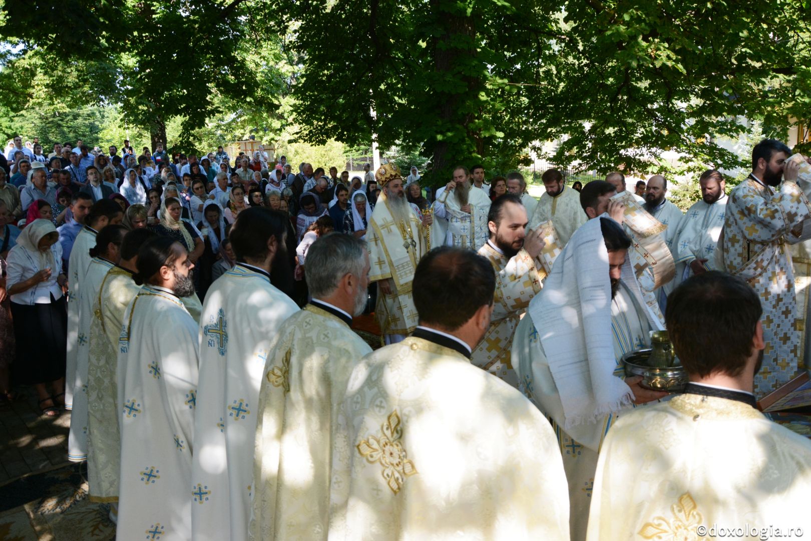 Mănăstirea Bucium din Iași în haină de sărbătoare – IPS Teofan a slujit de hramul așezământului monahal