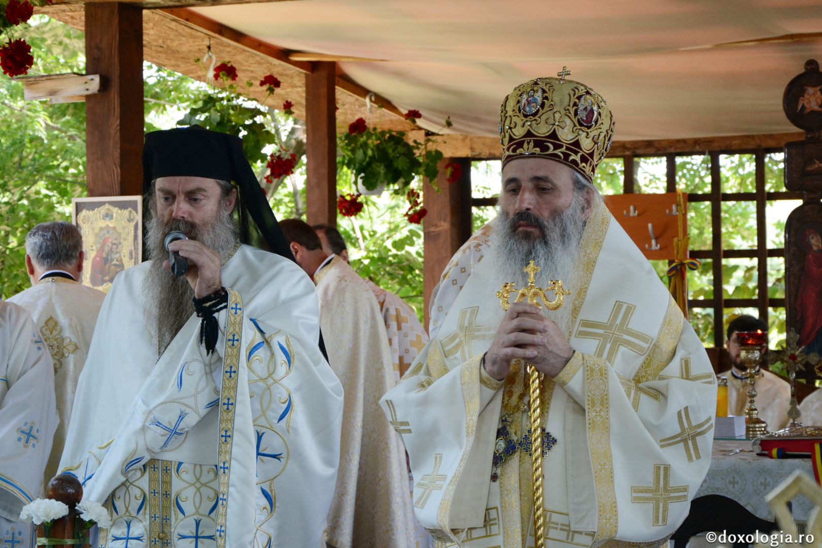 Mănăstirea Bucium din Iași în haină de sărbătoare – IPS Teofan a slujit de hramul așezământului monahal