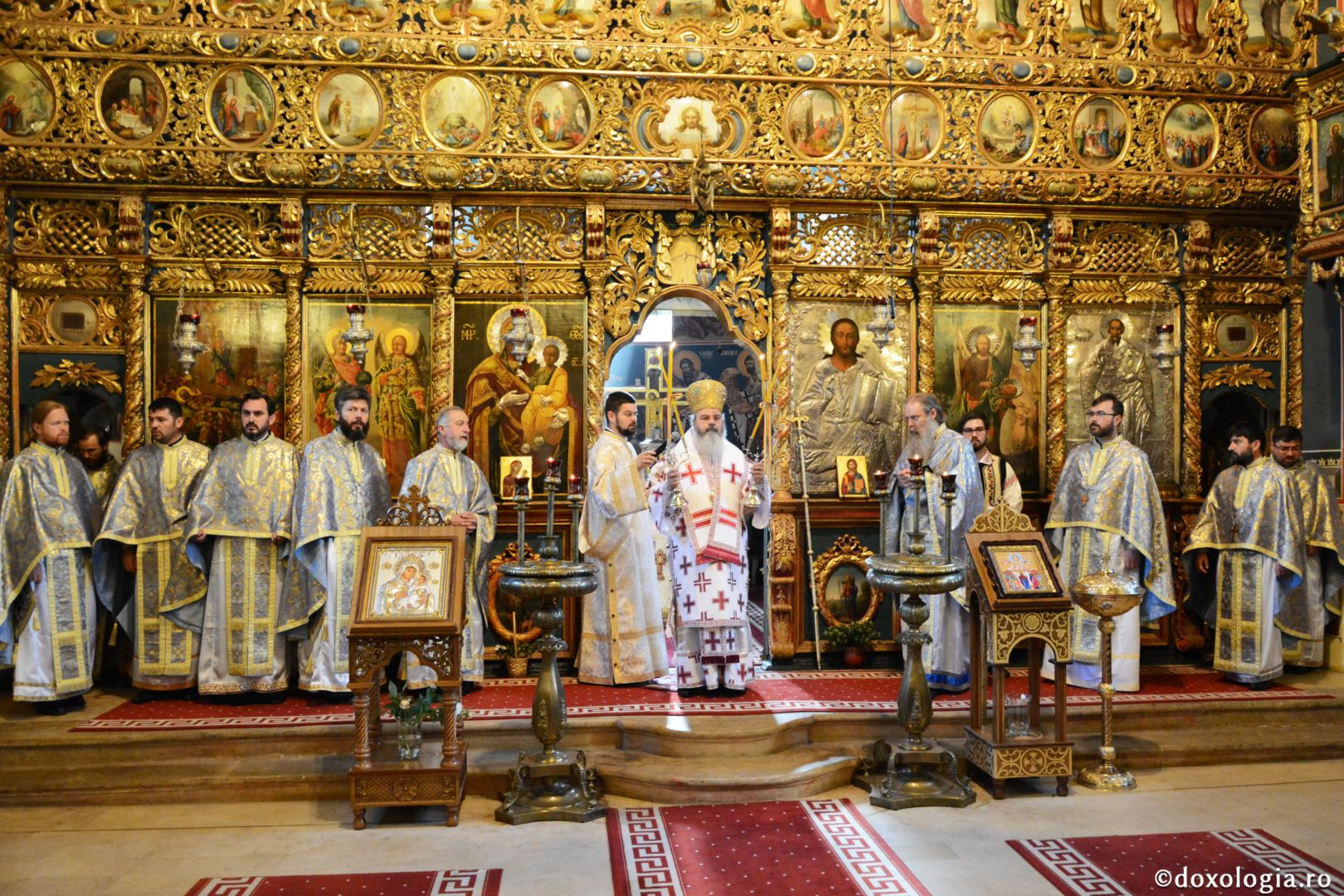 Întâlnirea tinerilor din Protopopiatele Iași I, II și III – „Sfânta Liturghie, izvorul vieții”