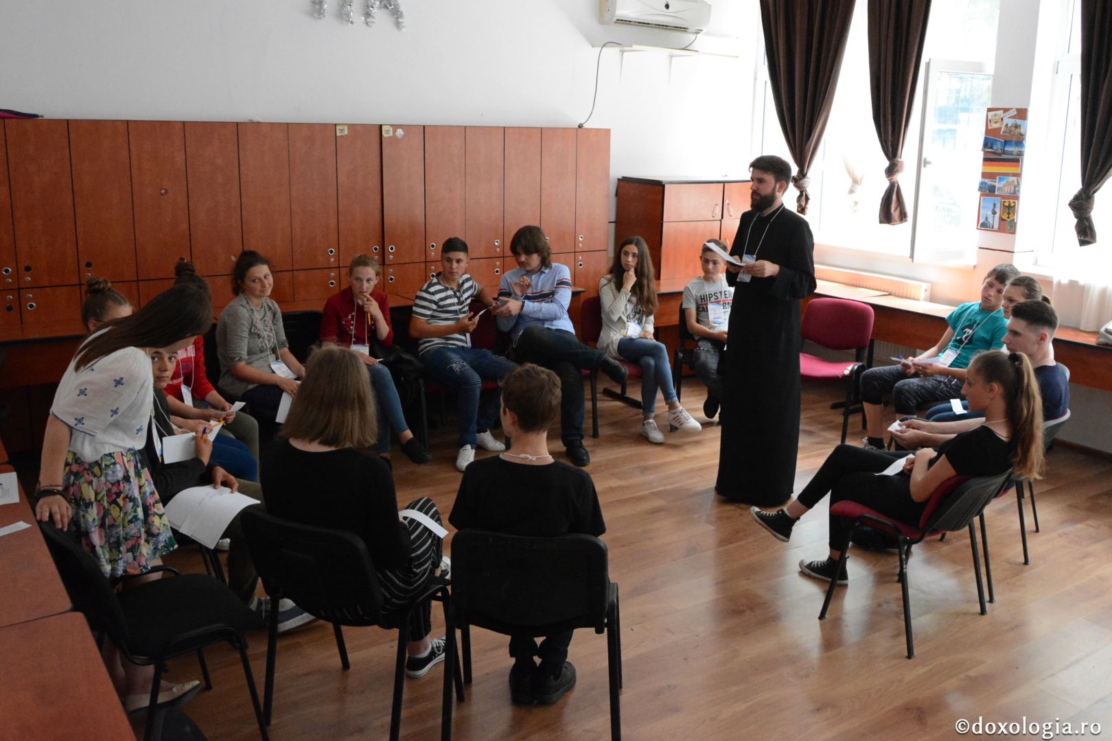 Întâlnirea tinerilor din Protopopiatele Iași I, II și III – „Sfânta Liturghie, izvorul vieții”