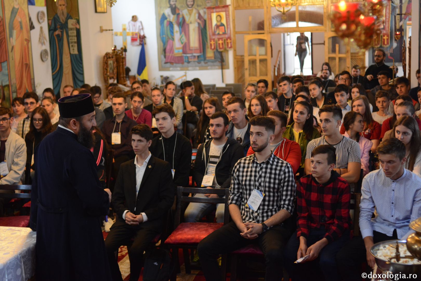 Întâlnirea tinerilor din Piatra Neamț, eveniment aflat la a V-a ediție: Sfânta Liturghie „Izvorul vieții”