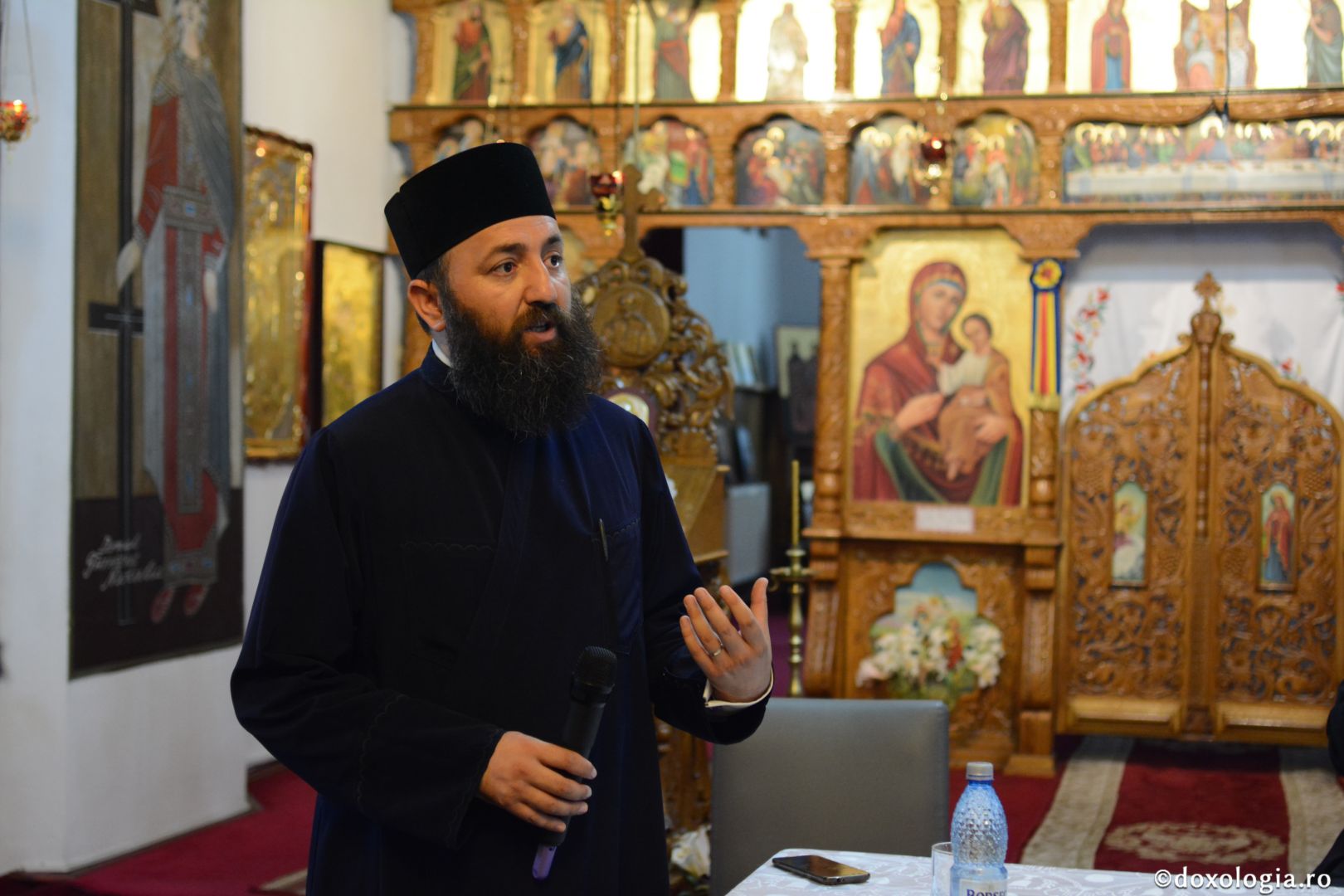 Întâlnirea tinerilor din Piatra Neamț, eveniment aflat la a V-a ediție: Sfânta Liturghie „Izvorul vieții”