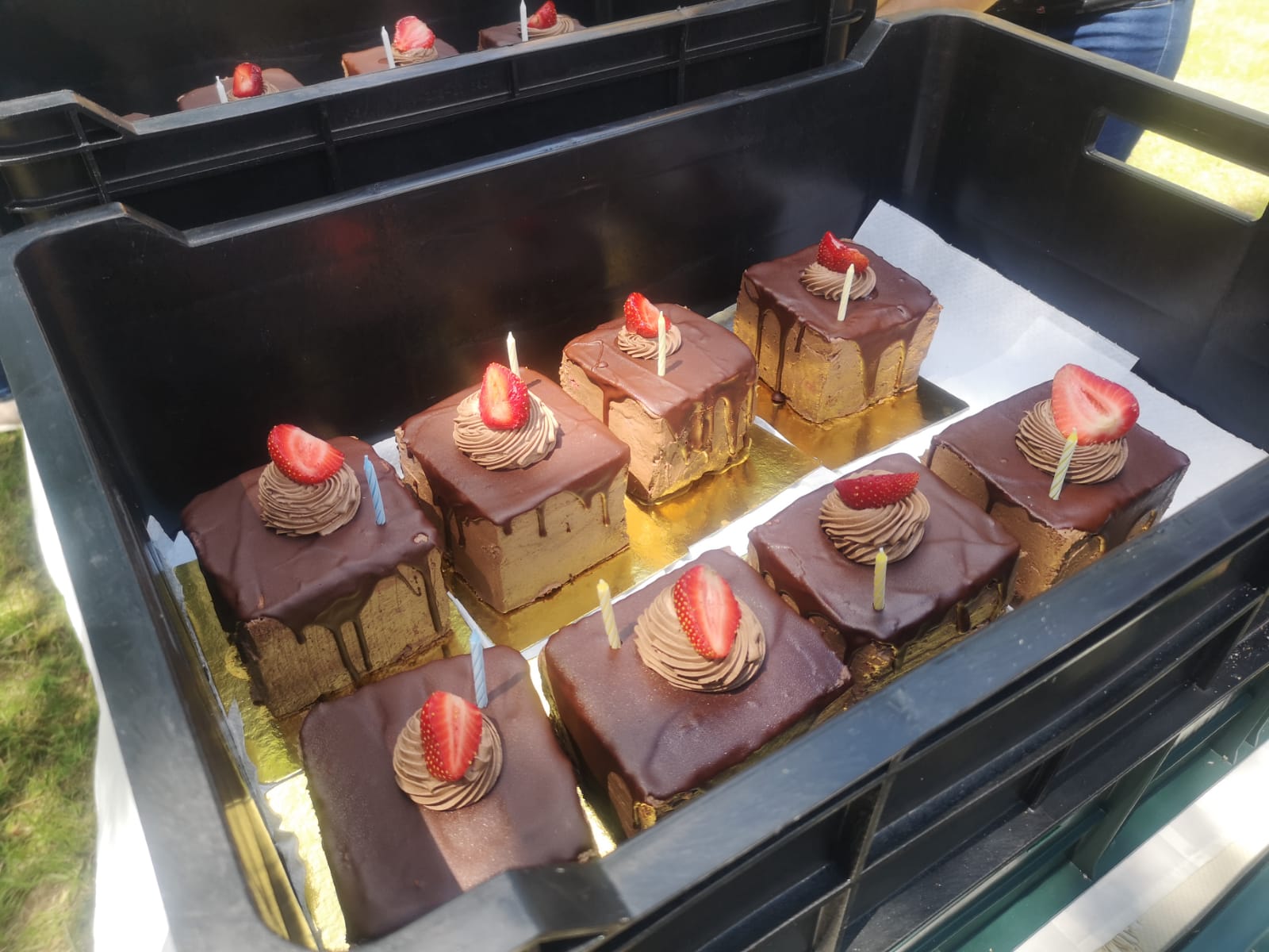 „Primul meu tort” în parohia din Poieni – 150 de produse oferite copiilor defavorizați