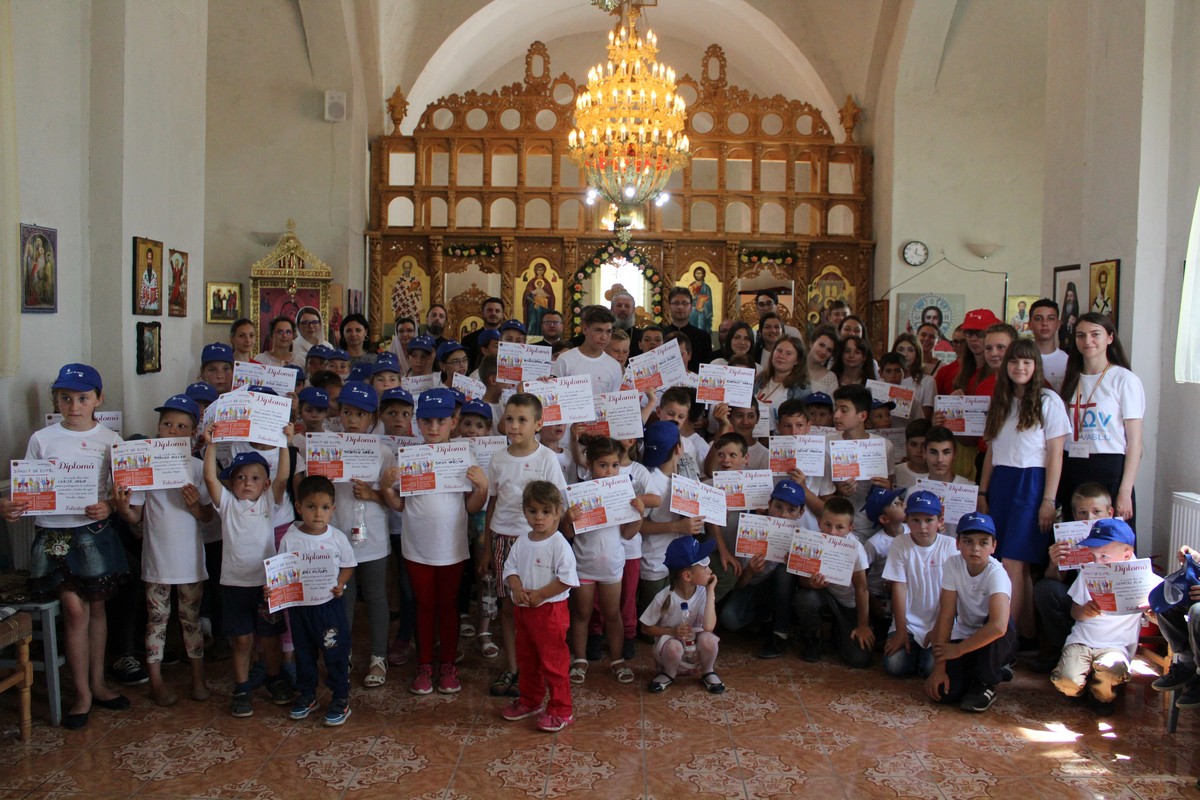 Activităţi cu tinerii la hramul Parohiei Telejna