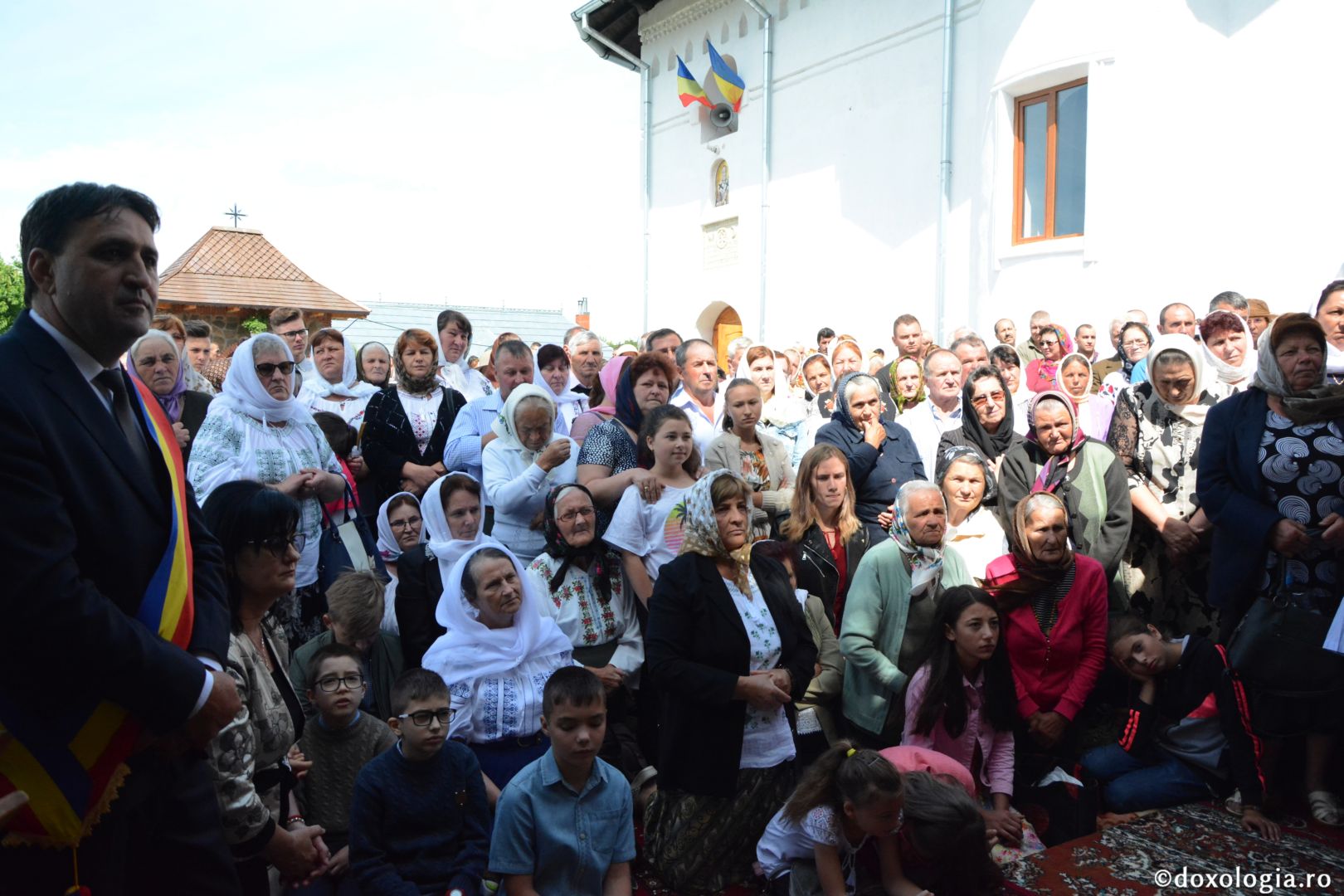 Părintele Mitropolit Teofan la hramul Mănăstirii Lacuri: „Ca o prelungire a Sfinților Apostoli Petru și Pavel, viața noastră cuprine momente de înălțime duhovnicească”