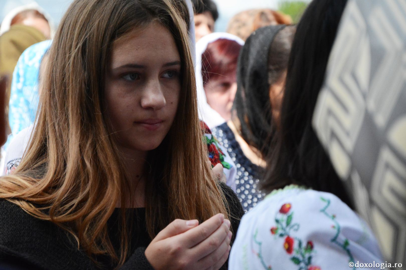 Părintele Mitropolit Teofan la hramul Mănăstirii Lacuri: „Ca o prelungire a Sfinților Apostoli Petru și Pavel, viața noastră cuprine momente de înălțime duhovnicească”