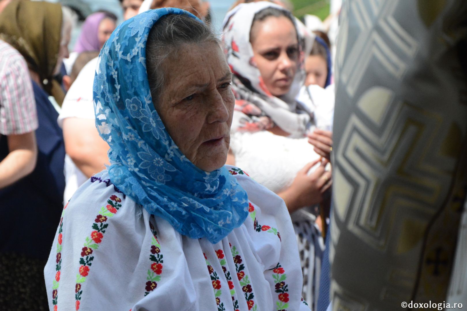 Părintele Mitropolit Teofan la hramul Mănăstirii Lacuri: „Ca o prelungire a Sfinților Apostoli Petru și Pavel, viața noastră cuprine momente de înălțime duhovnicească”