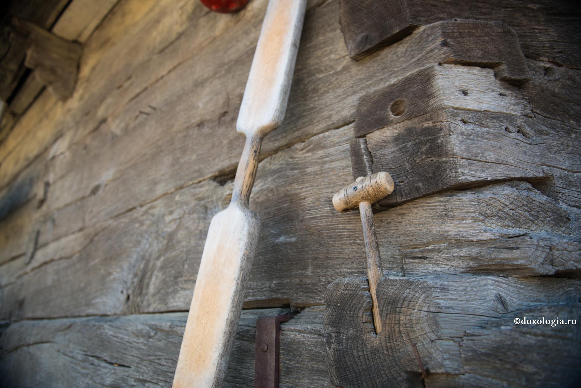 Concurs international de bătut toaca, la o biserică din județul Iași