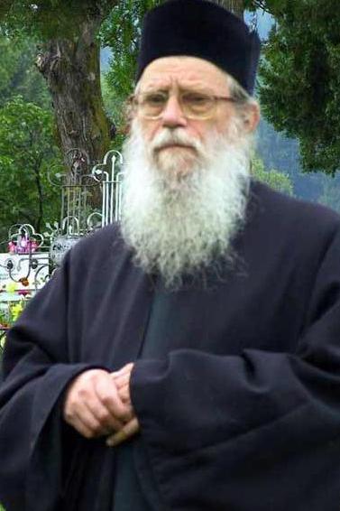 Arhimandritul Mina Dobzeu va fi pomenit la Huşi