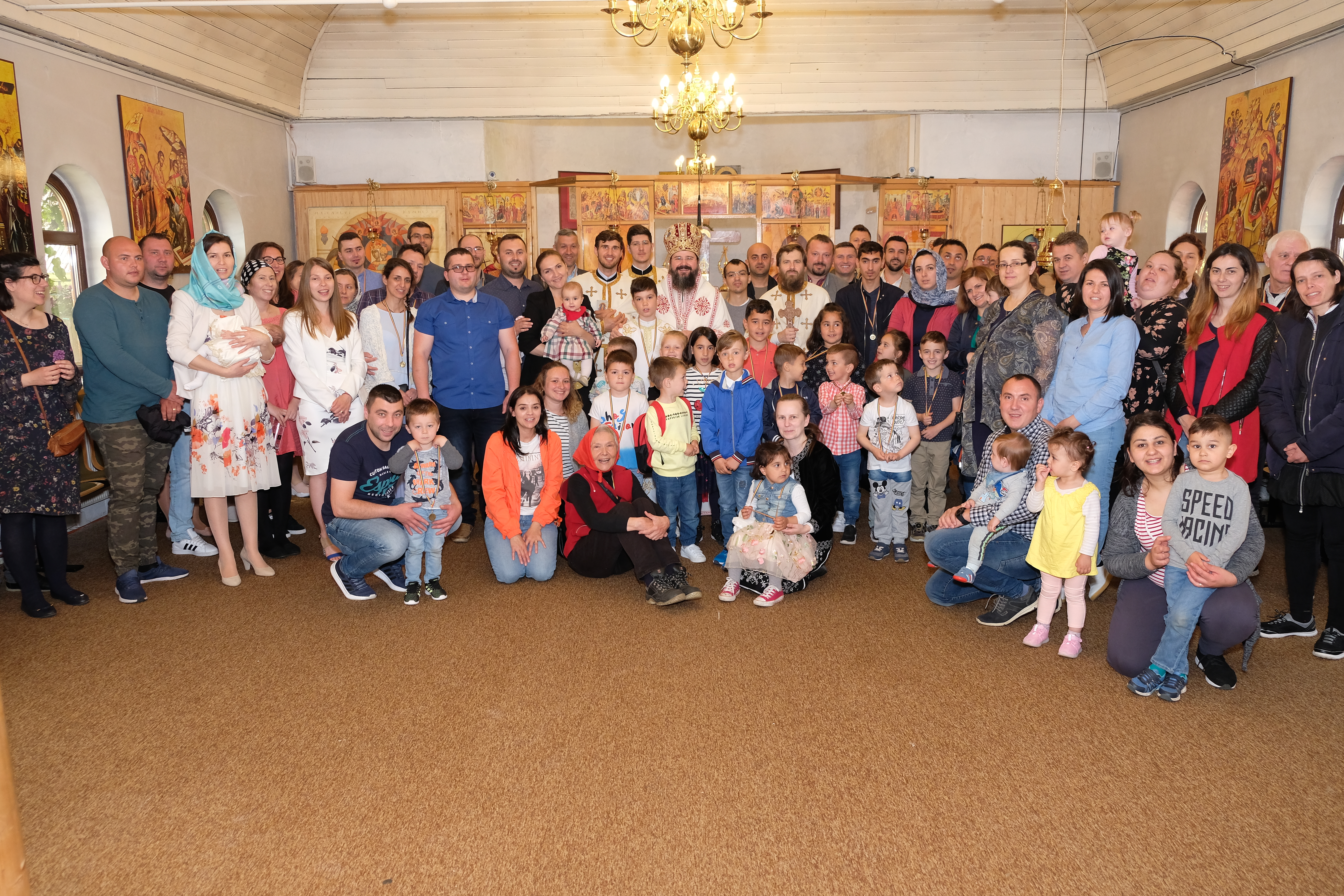 PS Macarie, către tineri: „Păziți-vă tinerețea de curentele otrăvitoare ale acestei lumi care pot să vă târască în prăpastia ratărilor și eșecurilor!”