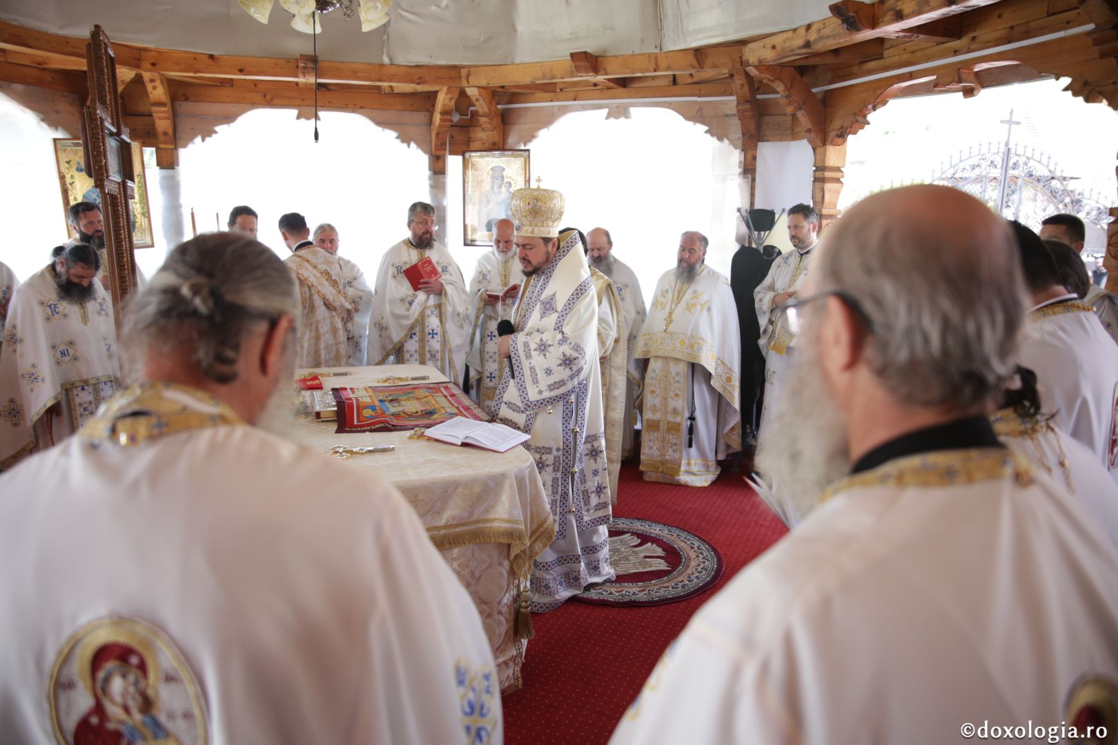 Pomenirea duhovnicului Justin Pârvu la șase ani după trecerea la Domnul - „Dumneavoastră sunteți mărturia dragostei și a slujirii jertfelnice pe care a avut-o părintele”