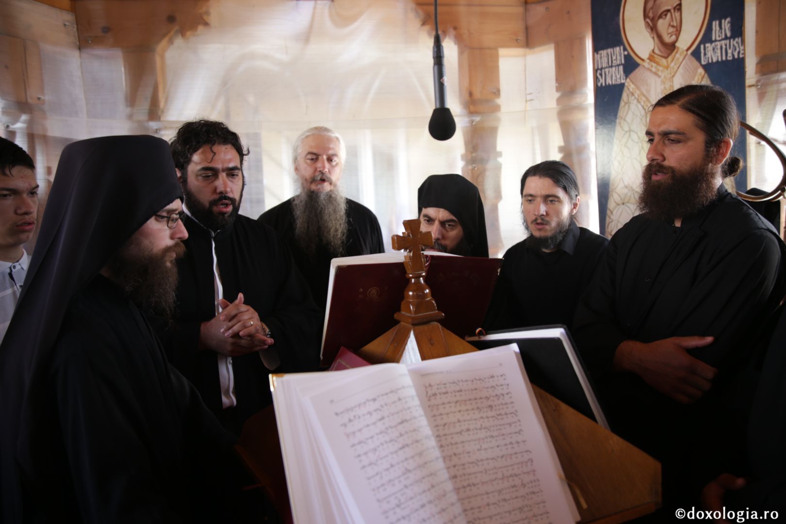 Pomenirea duhovnicului Justin Pârvu la șase ani după trecerea la Domnul - „Dumneavoastră sunteți mărturia dragostei și a slujirii jertfelnice pe care a avut-o părintele”