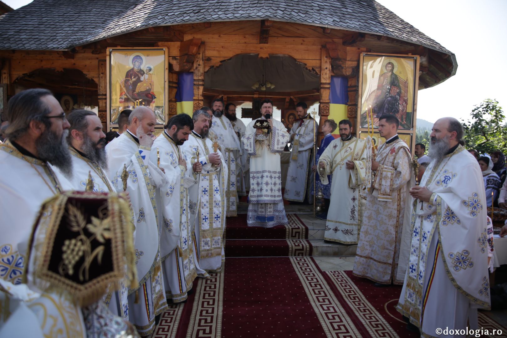 Pomenirea duhovnicului Justin Pârvu la șase ani după trecerea la Domnul - „Dumneavoastră sunteți mărturia dragostei și a slujirii jertfelnice pe care a avut-o părintele”