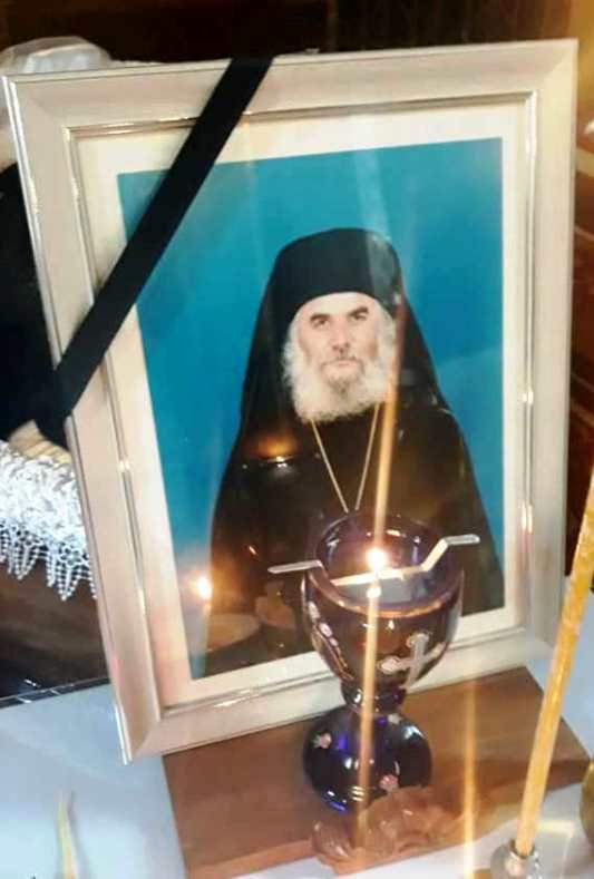 Arhimandritul Emilian Panait s-a mutat la ceruri Arhimandritul Emilian Panait s-a mutat la ceruri