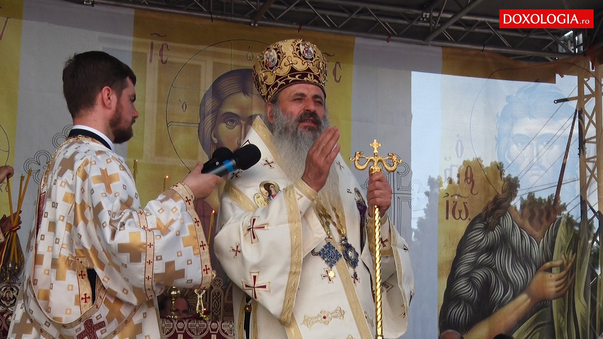 „Cunoașterea lui Dumnezeu îi oferă omului lumina, sensul și adâncimea vieții” - IPS Teofan