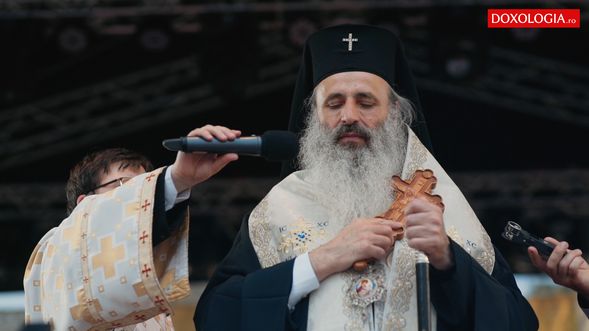 (Video) Înaltpreasfințitul Teofan, Mitropolitul Moldovei și Bucovinei: „Procesiunea în Biserică este o formă de mărturisire”