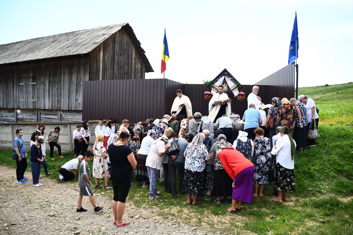 Duminica Tuturor Sfinţilor, serbată la Ruseni-Borleşti