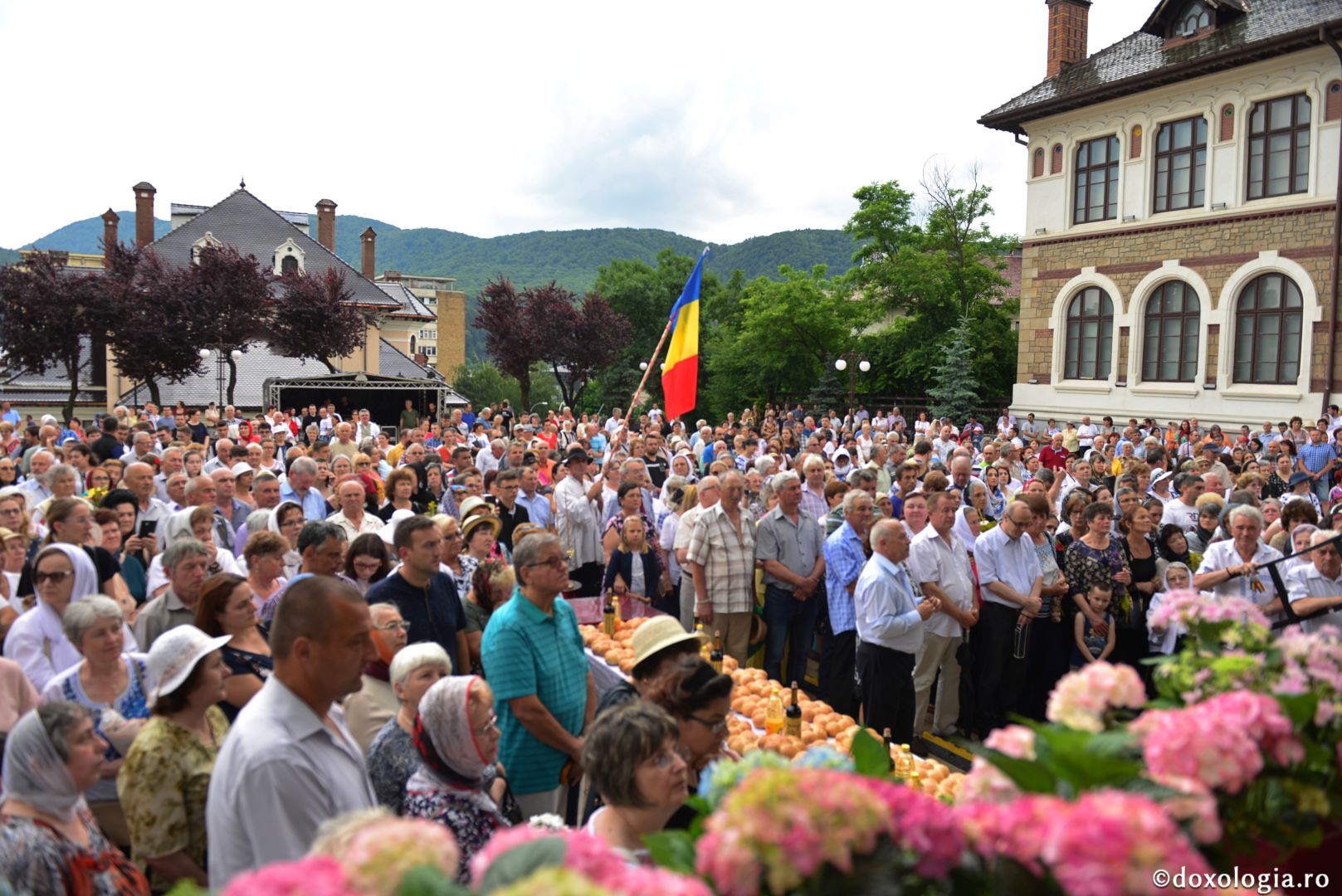 Orașul Piatra Neamț în zi de sărbătoare