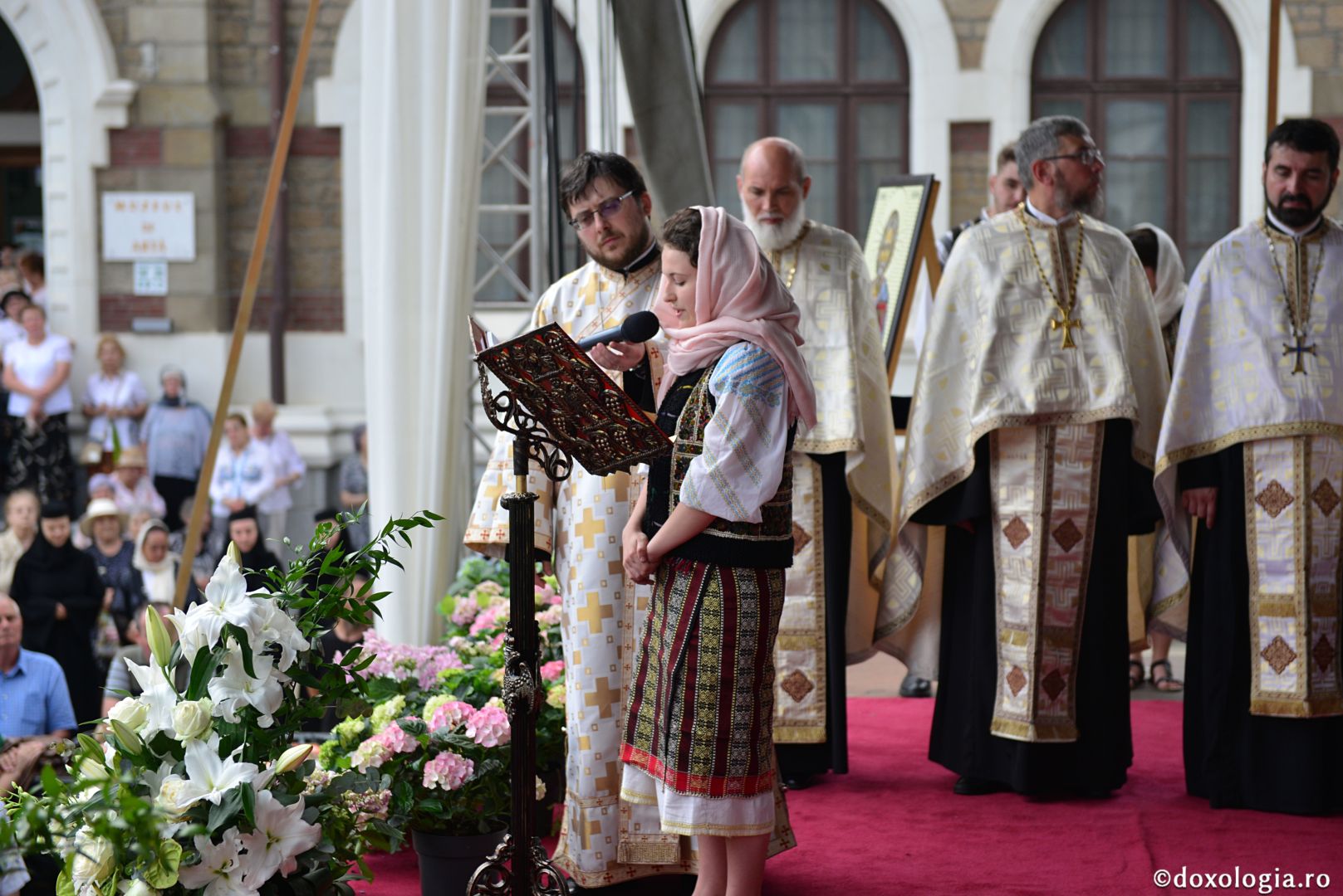 Orașul Piatra Neamț în zi de sărbătoare