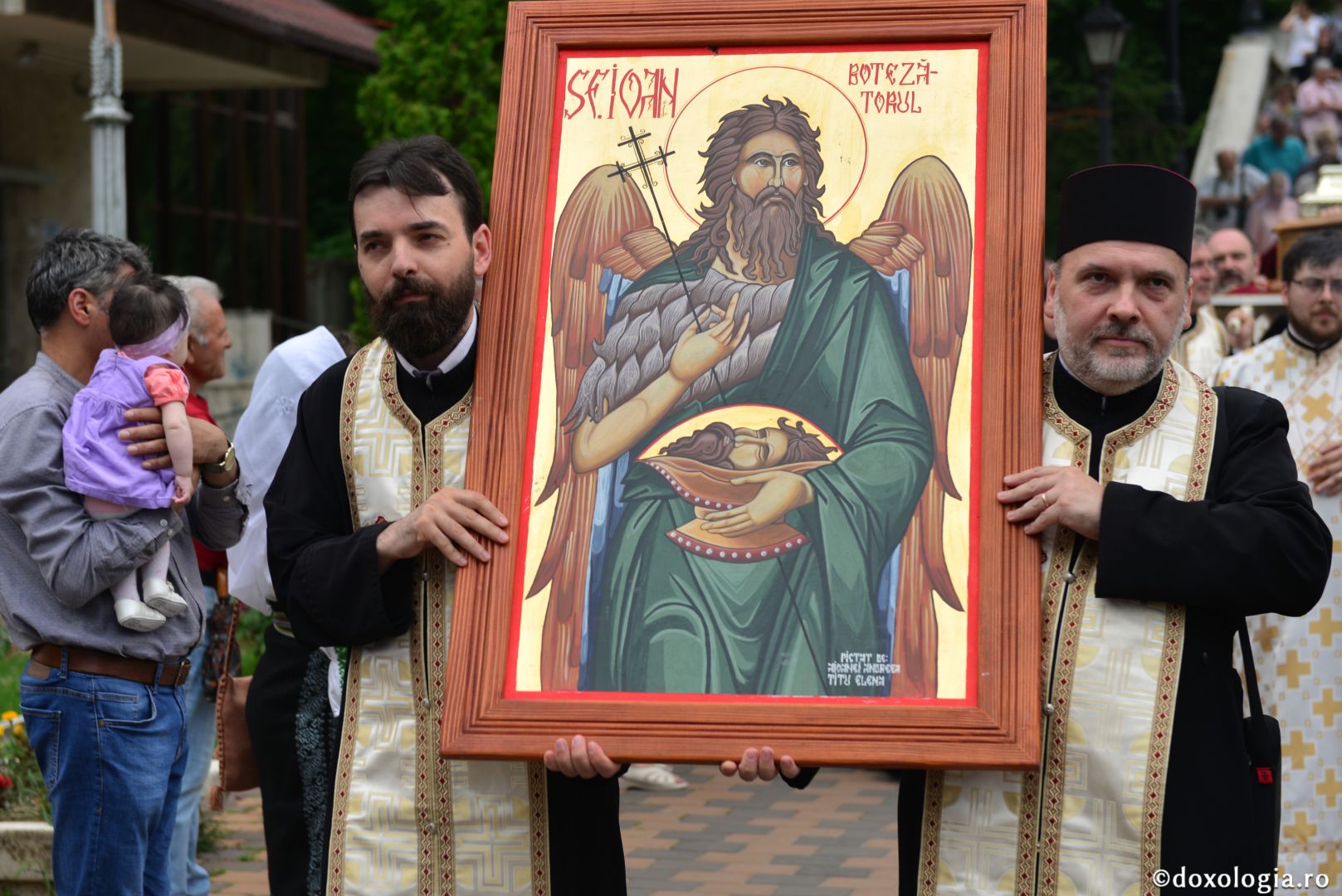 Orașul Piatra Neamț în zi de sărbătoare