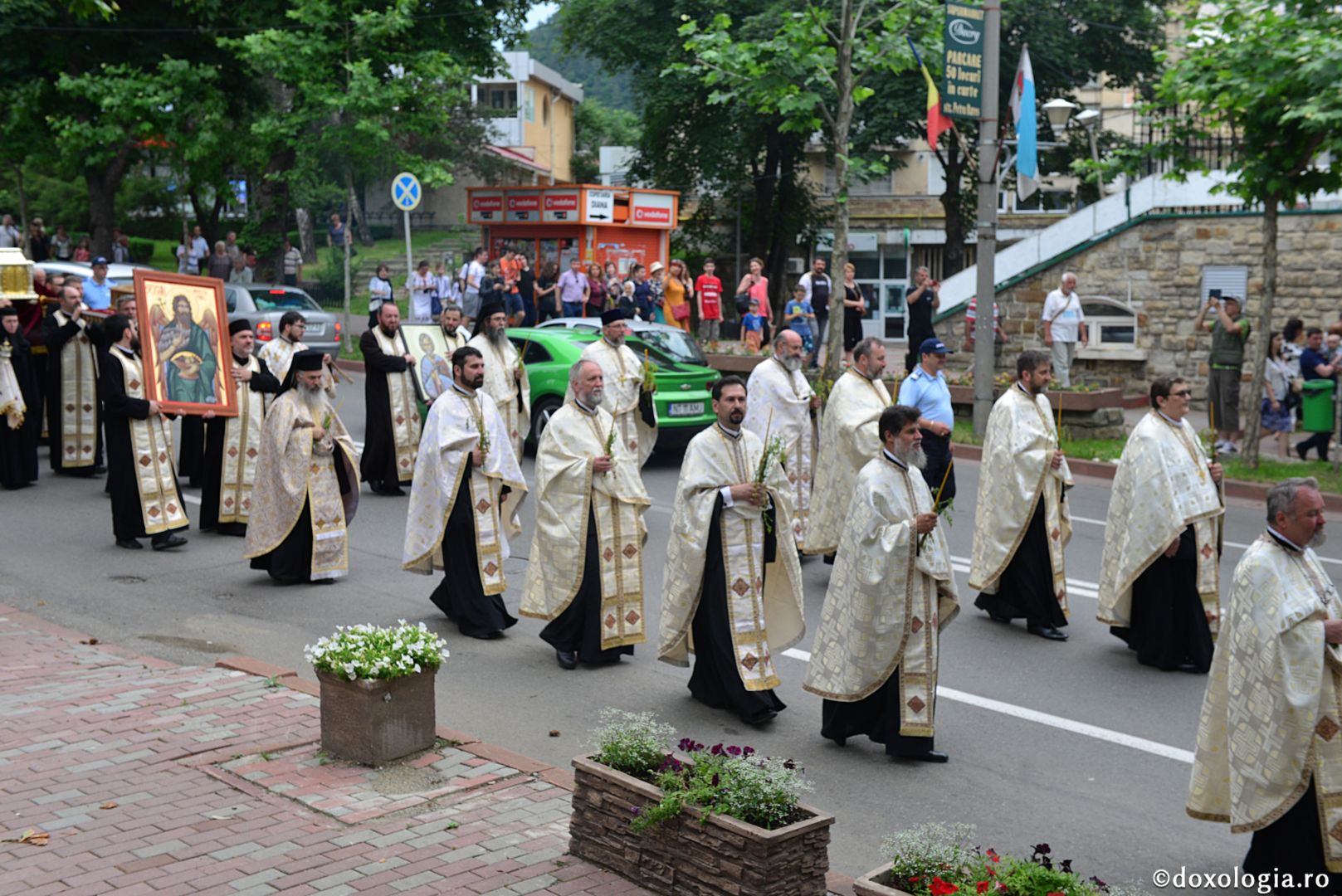 Orașul Piatra Neamț în zi de sărbătoare