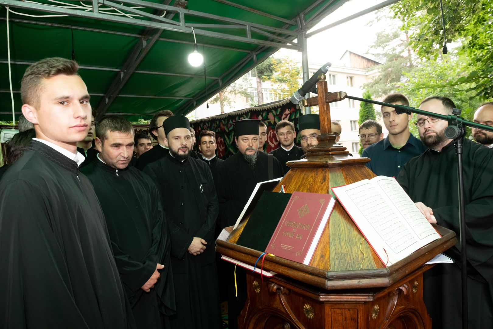 Sărbătoarea Sfântului Ioan cel Nou de la Suceava – 6 arhierei și sute de credincioși prezenți la hramul orașului