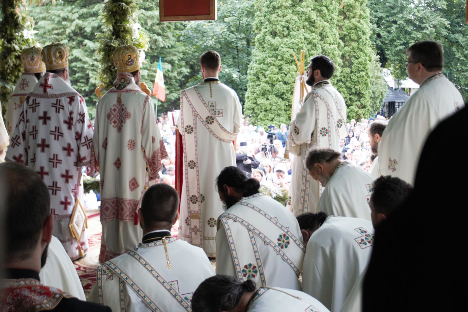 Sărbătoarea Sfântului Ioan cel Nou de la Suceava – 6 arhierei și sute de credincioși prezenți la hramul orașului