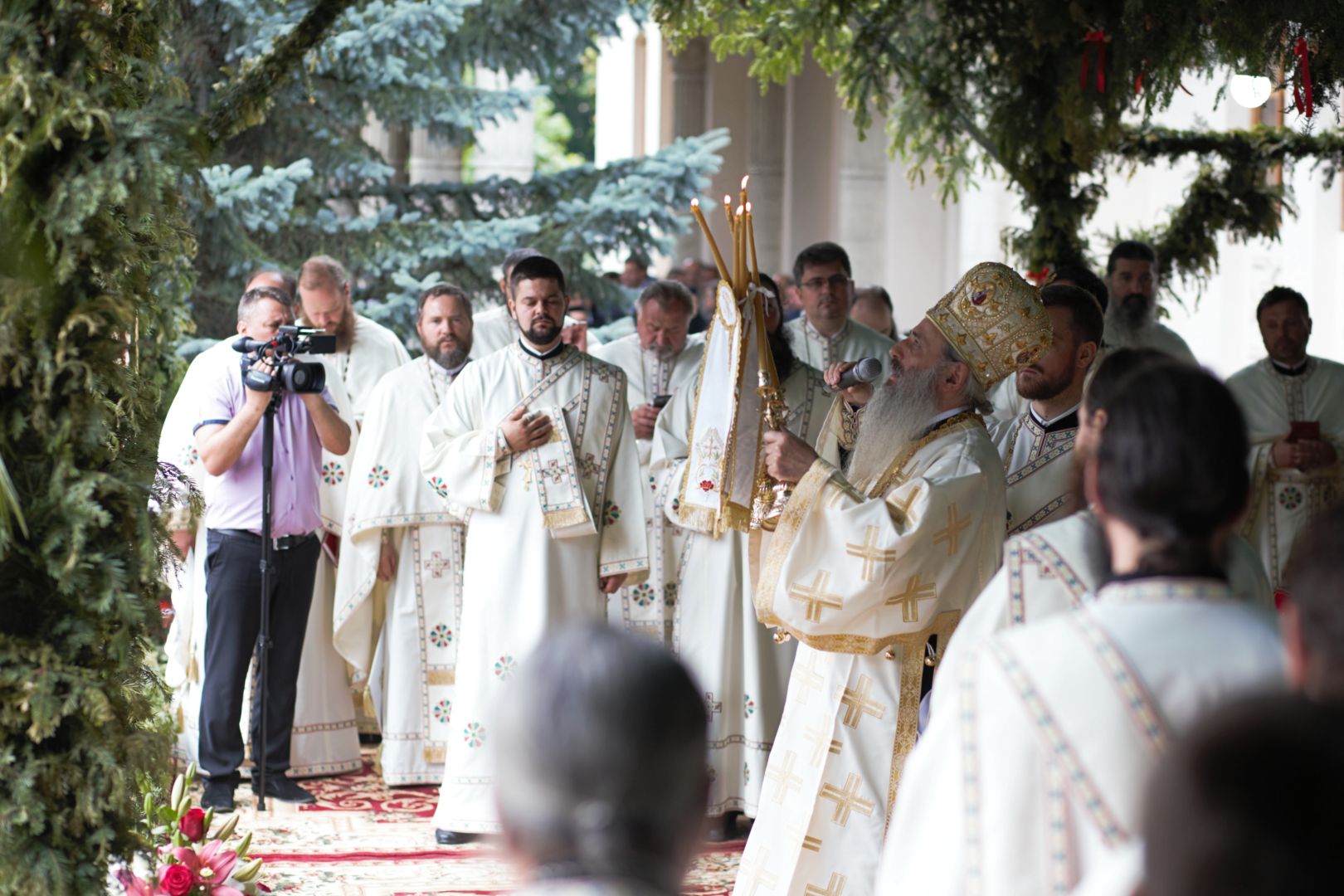 Sărbătoarea Sfântului Ioan cel Nou de la Suceava – 6 arhierei și sute de credincioși prezenți la hramul orașului