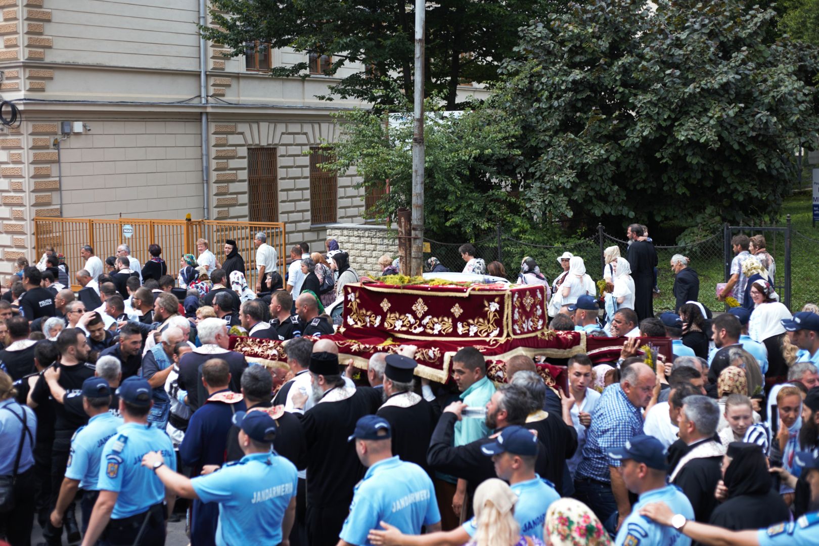 Sărbătoarea Sfântului Ioan cel Nou de la Suceava – 6 arhierei și sute de credincioși prezenți la hramul orașului