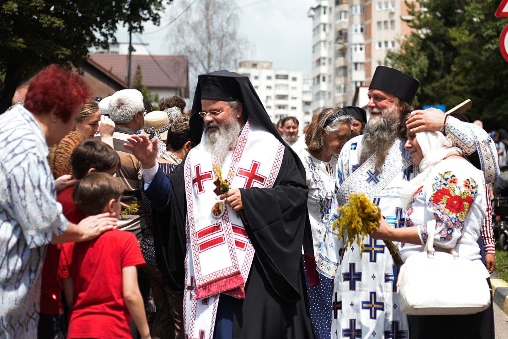 Sărbătoarea Sfântului Ioan cel Nou de la Suceava – 6 arhierei și sute de credincioși prezenți la hramul orașului