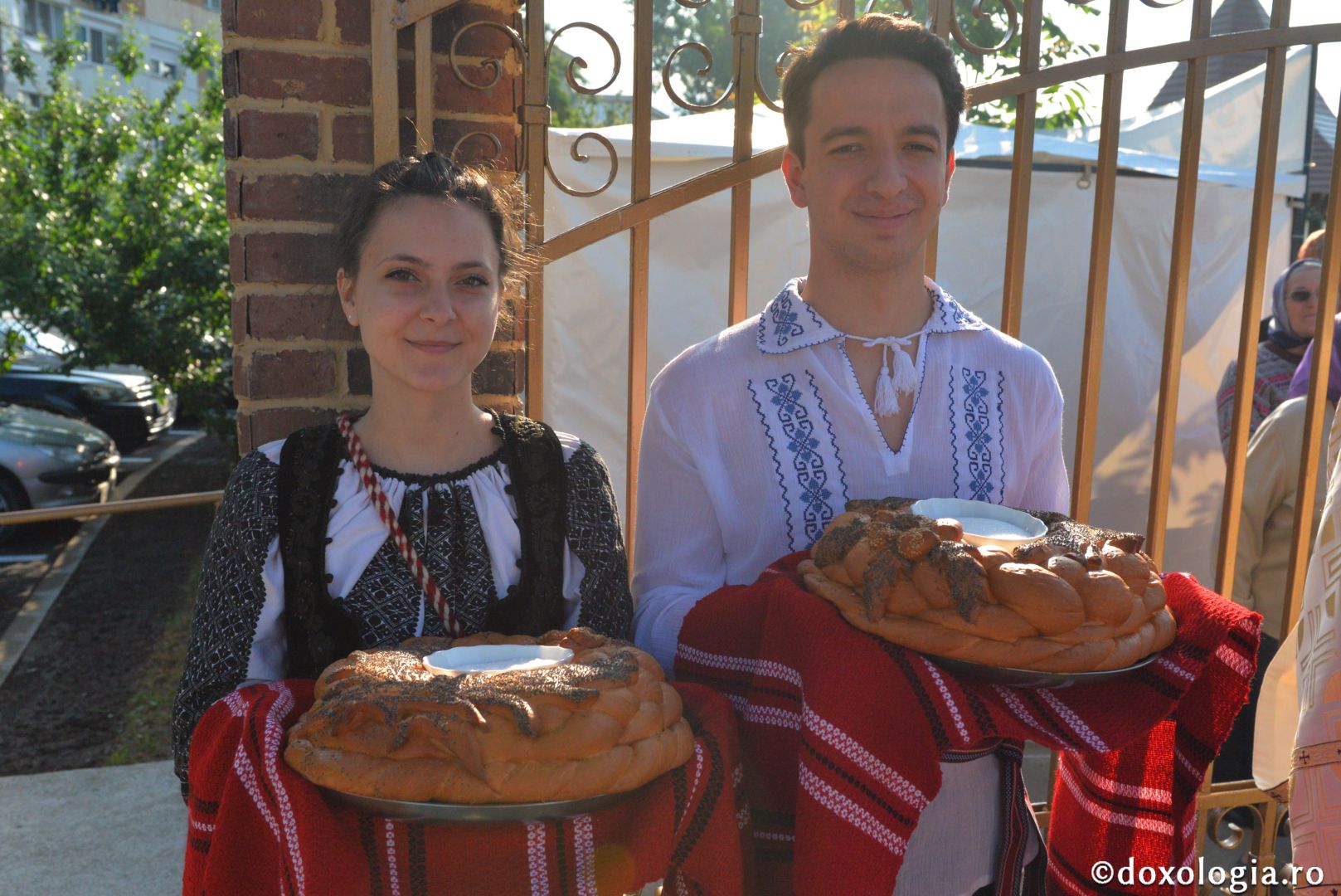 Biserica „Sfântul Arhidiacon Ștefan” din Tătărași a fost sfințită de doi arhierei