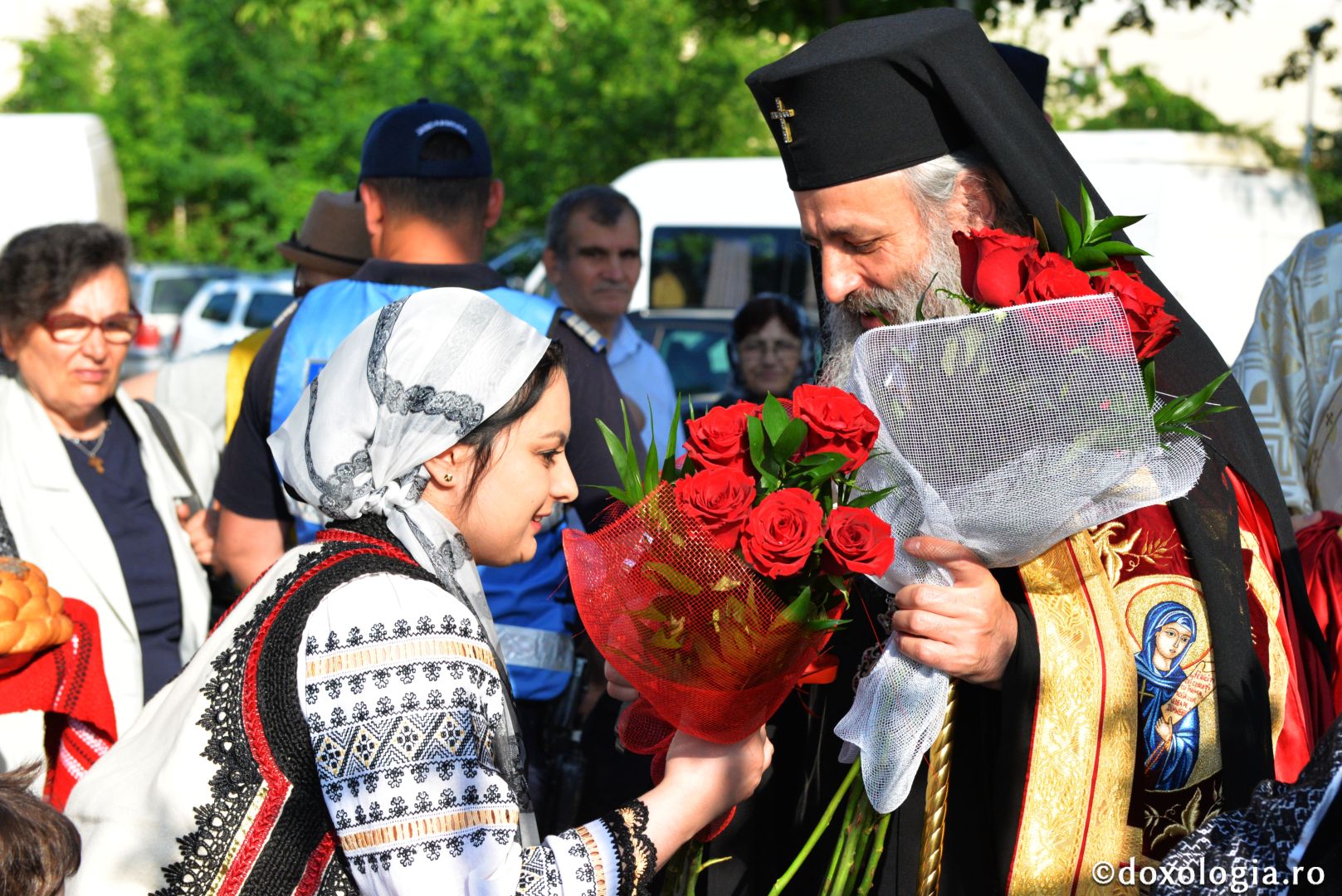 Biserica „Sfântul Arhidiacon Ștefan” din Tătărași a fost sfințită de doi arhierei