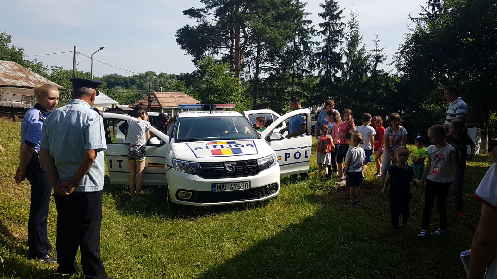 Programul "Școala de vară" a debutat în trei parohii din Protoieria Sascut Programul "Școala de vară" a debutat în trei parohii din Protoieria Sascut