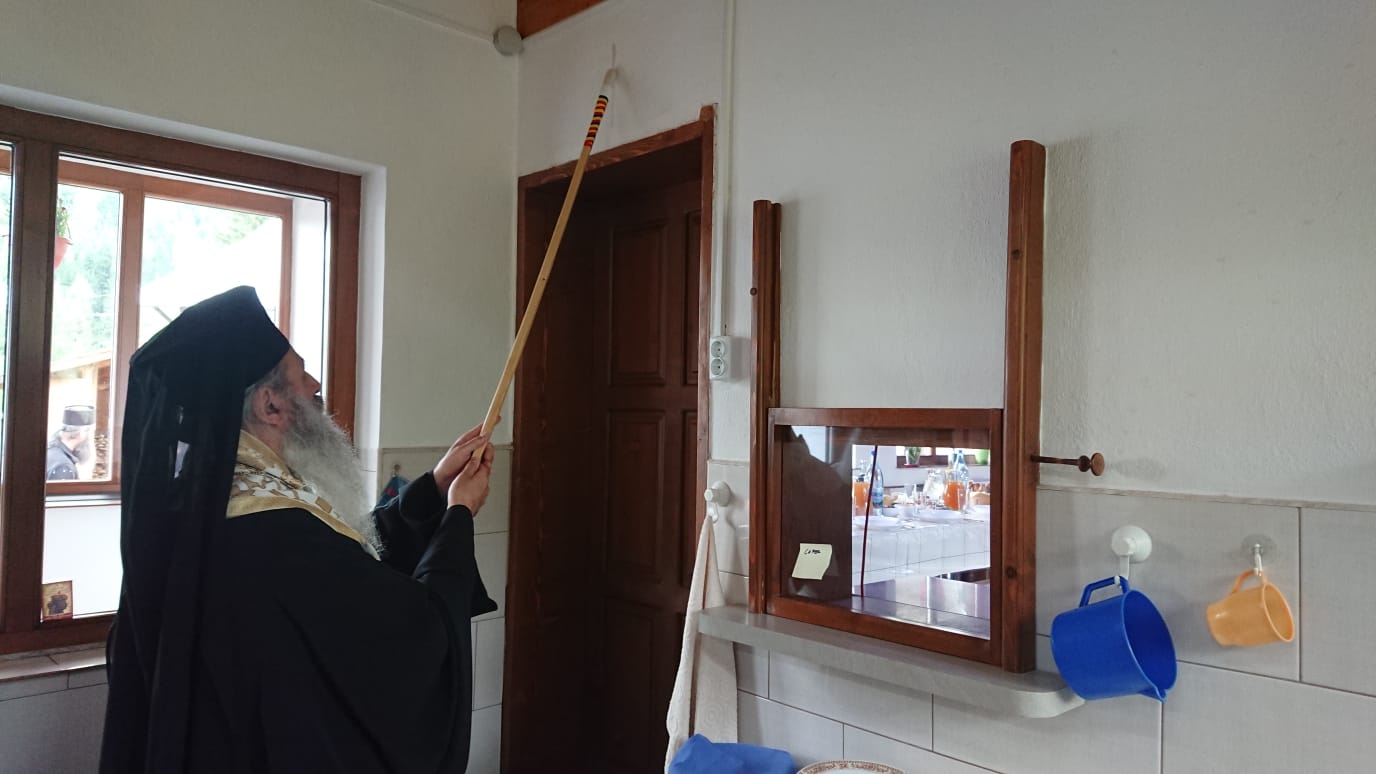 Bucurie duhovnicească și emoții la Mănăstirea Tărcuța