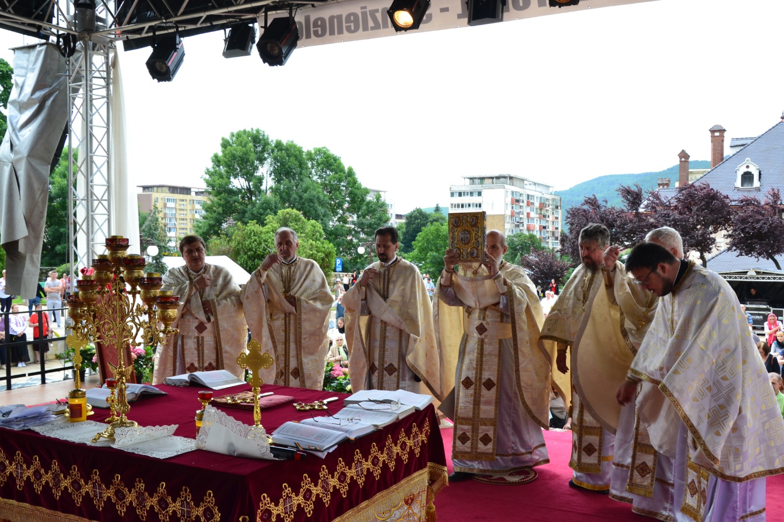 Sfântul Ioan Botezătorul sărbătorit la Piatra Neamţ Sfântul Ioan Botezătorul sărbătorit la Piatra Neamţ