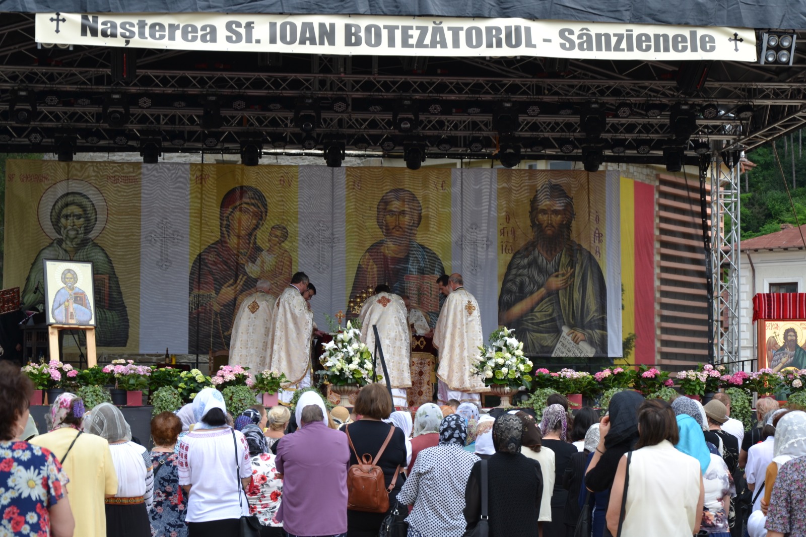 Sfântul Ioan Botezătorul sărbătorit la Piatra Neamţ Sfântul Ioan Botezătorul sărbătorit la Piatra Neamţ