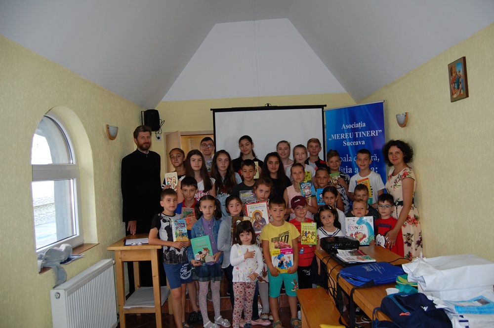 Școală de vară la Biserica „Acoperământul Maicii Domnului” din Suceava
