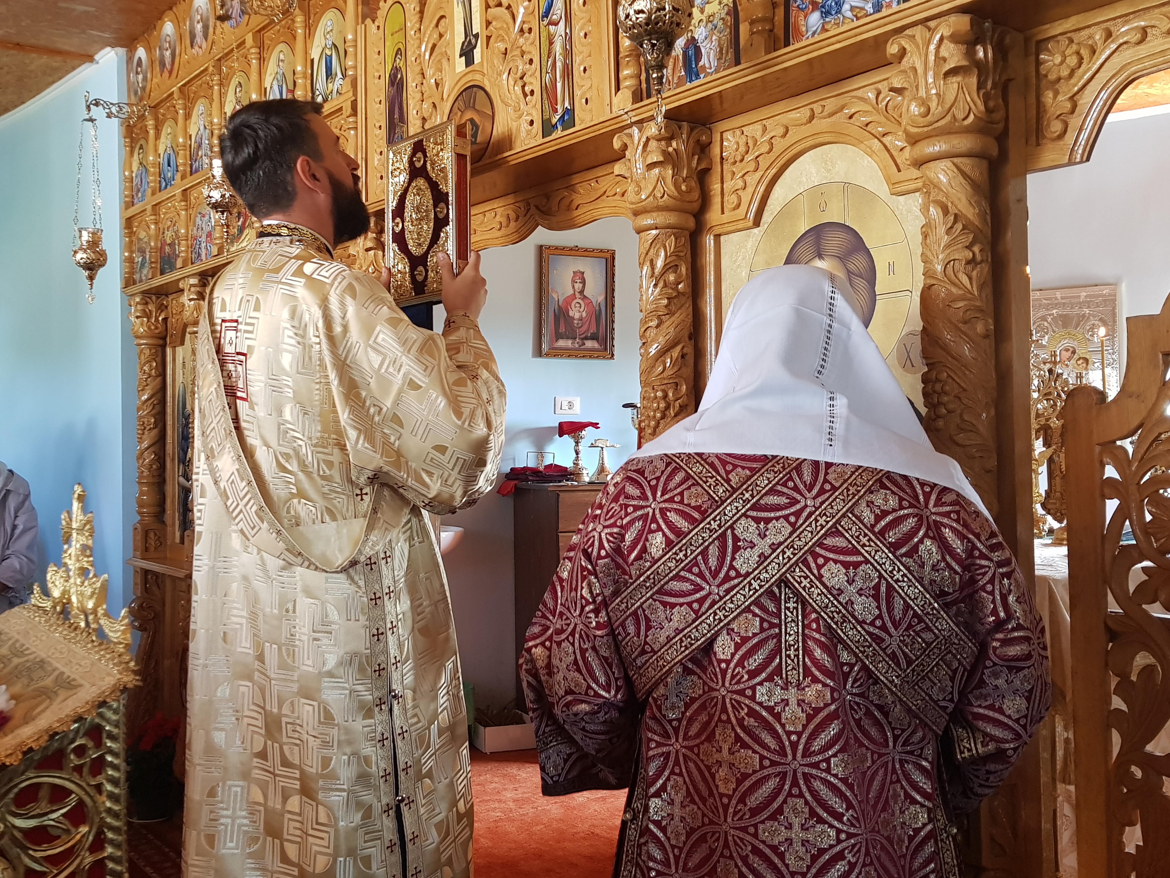 Sub ocrotirea Sfântului Pantelimon: Schitul Valea Seacă și-a sărbătorit hramul