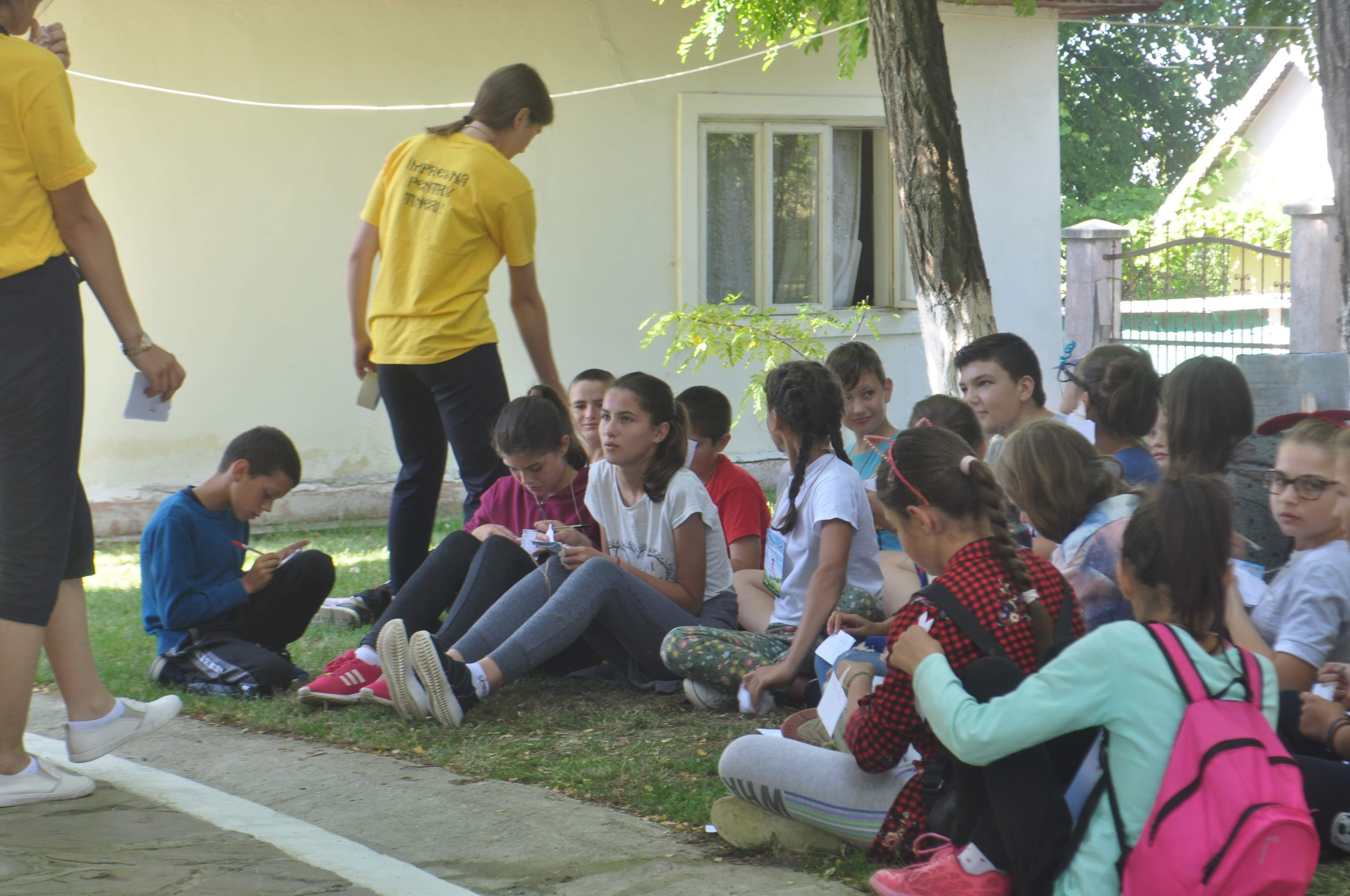 Rugăciune și bucurie pentru copiii din Hândrești