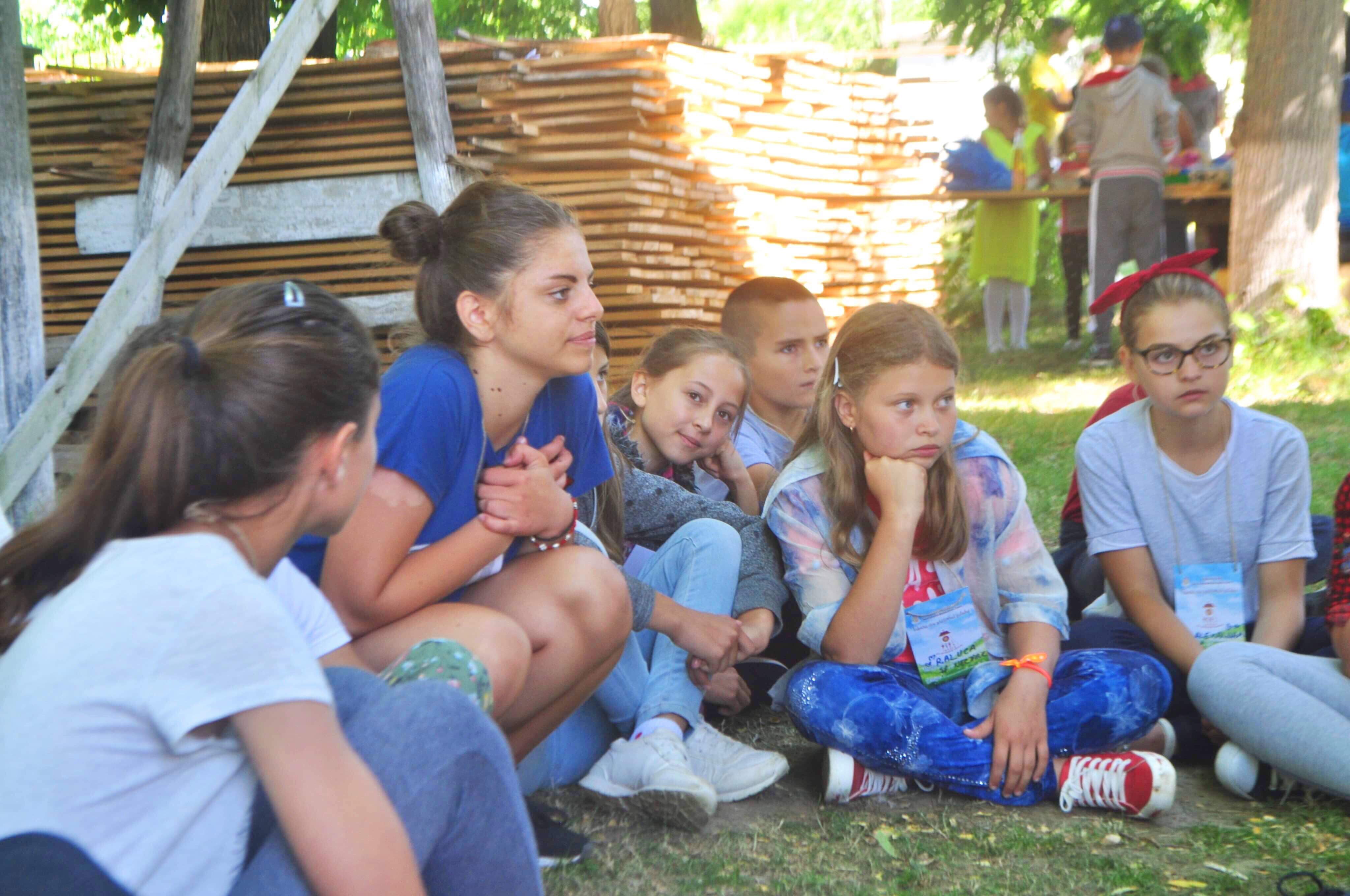 Rugăciune și bucurie pentru copiii din Hândrești