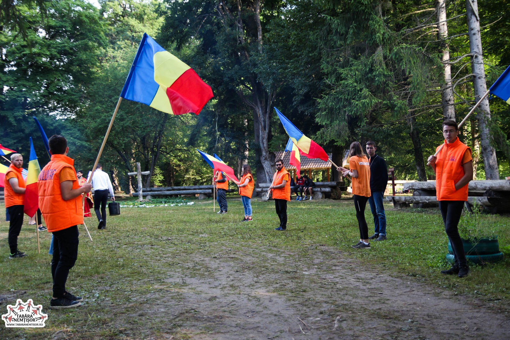 Foto: Tabăra Nemțișor PS Macarie, către tinerii de la Nemțișor: „Voi sunteți apostolii de care avem atâta nevoie în Biserică și în lume”