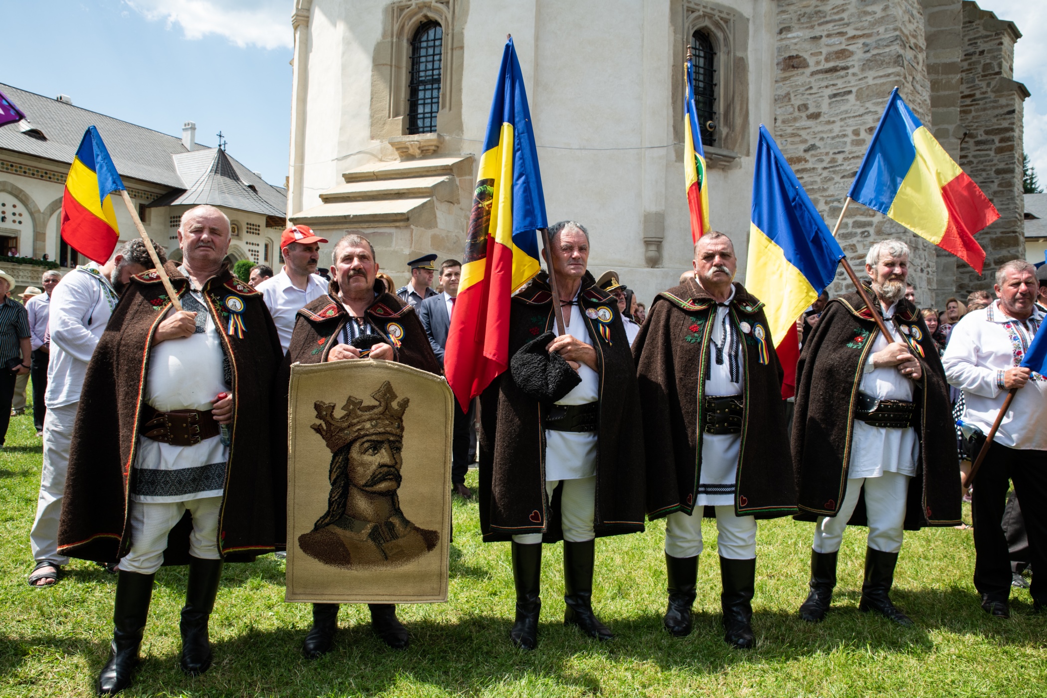 Hram la Mănăstirea Putna: „Sfântul Ștefan și-a iubit țara, și-a iubit neamul, ne-a iubit pe toți.”