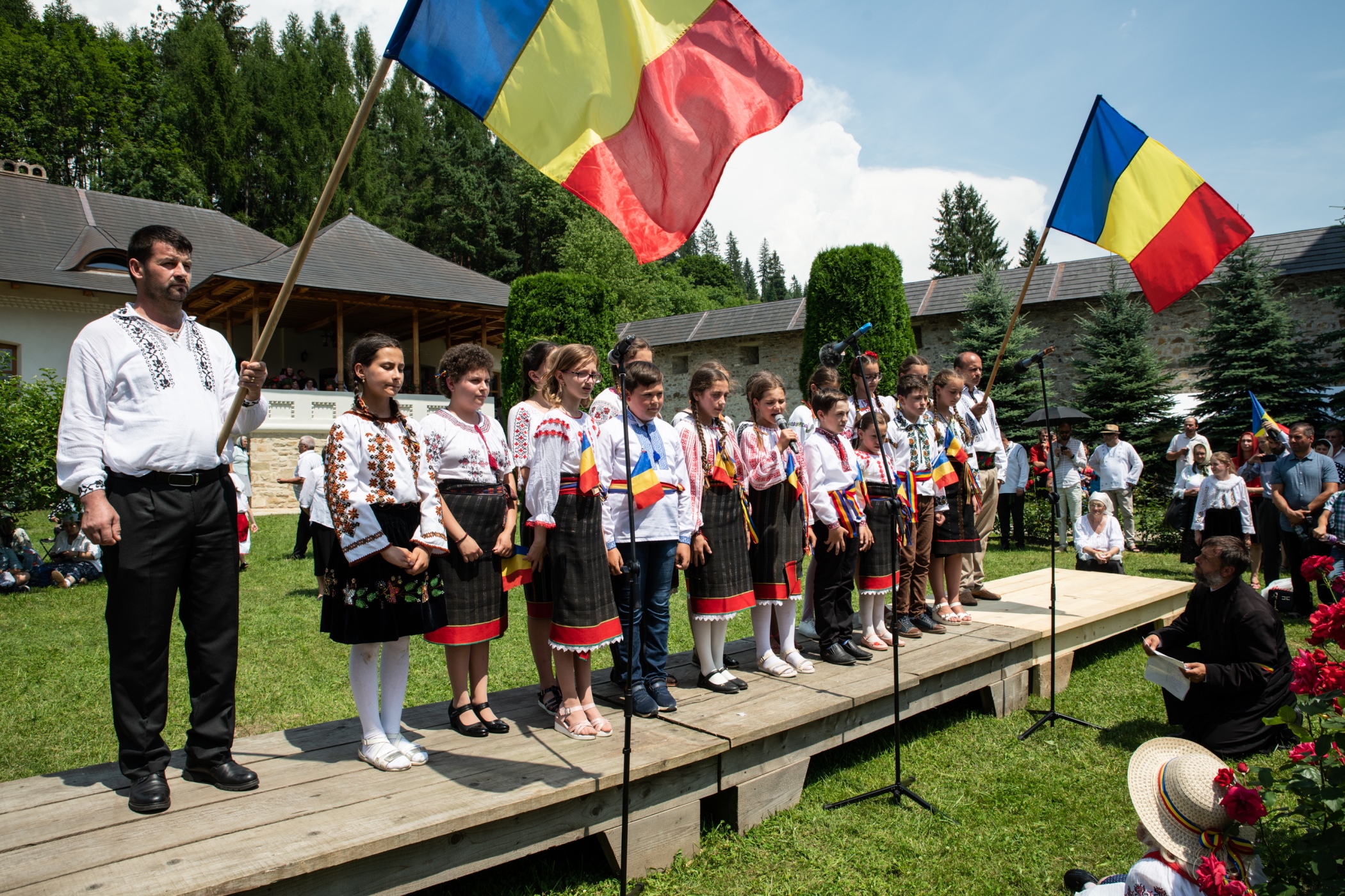 Hram la Mănăstirea Putna: „Sfântul Ștefan și-a iubit țara, și-a iubit neamul, ne-a iubit pe toți.”