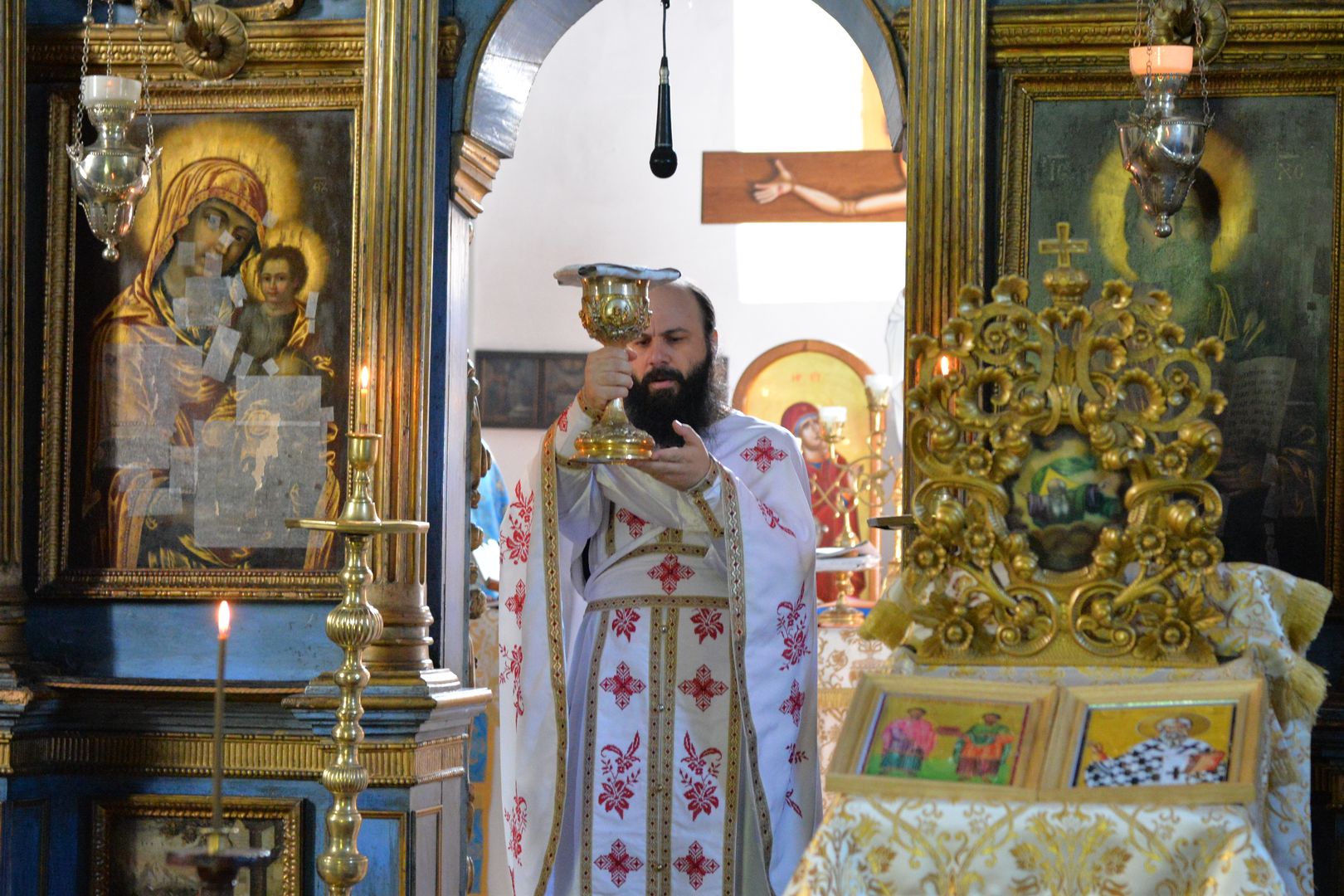 Atelier pentru formarea tinerilor preoți la Miclăușeni