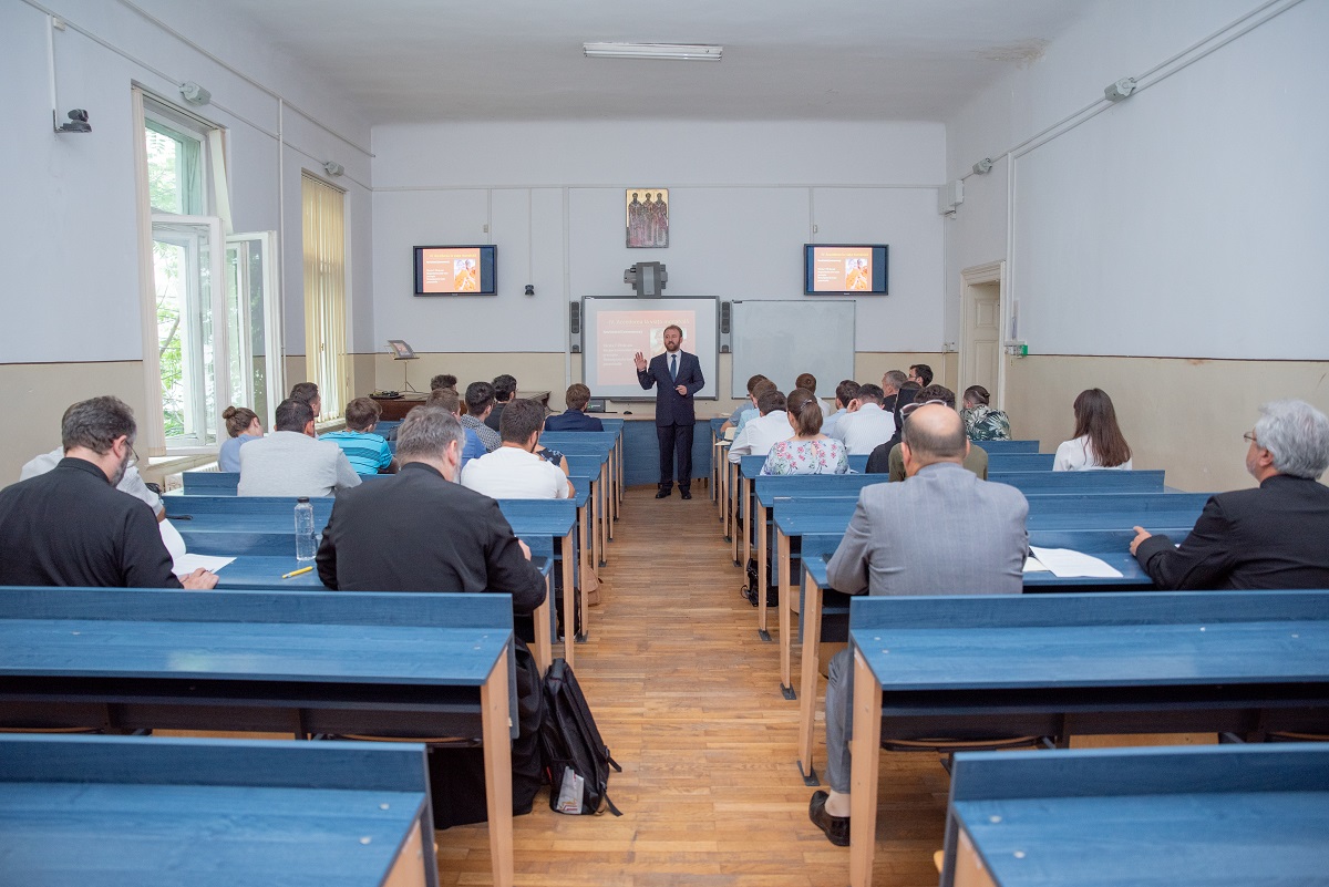 Doi noi conferenţiari la Facultatea de Teologie Ortodoxă din Iaşi