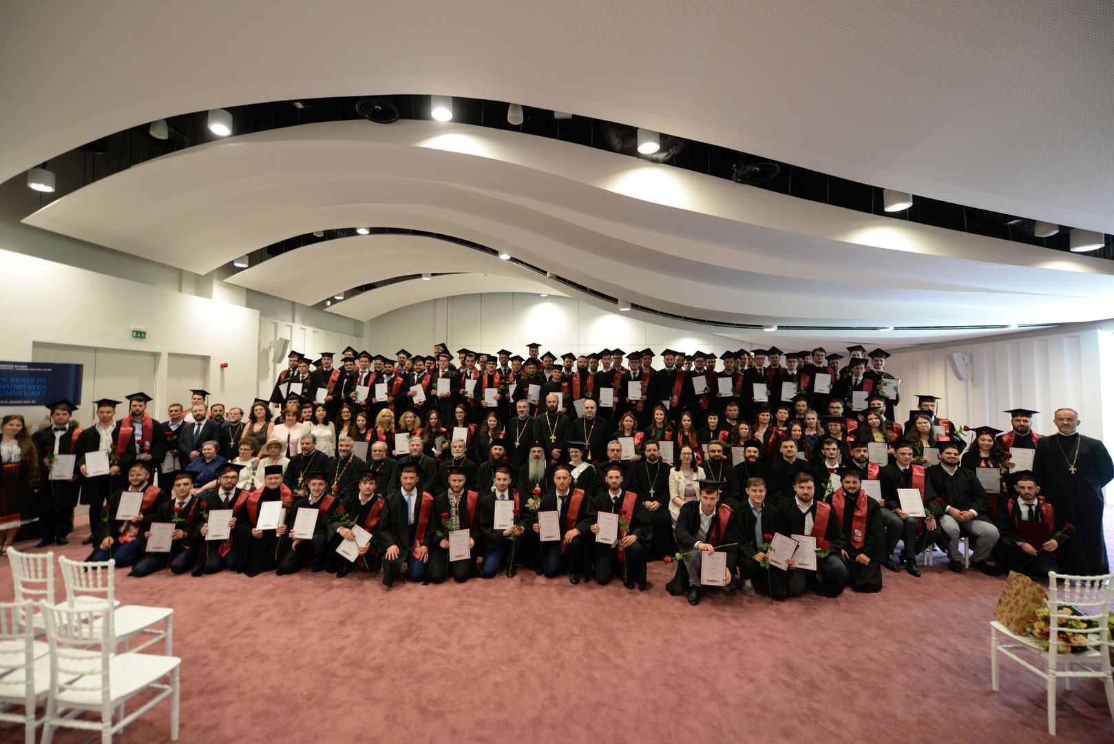 Absolvenții Facultății de Teologie din Iași au depus Jurământul de credință