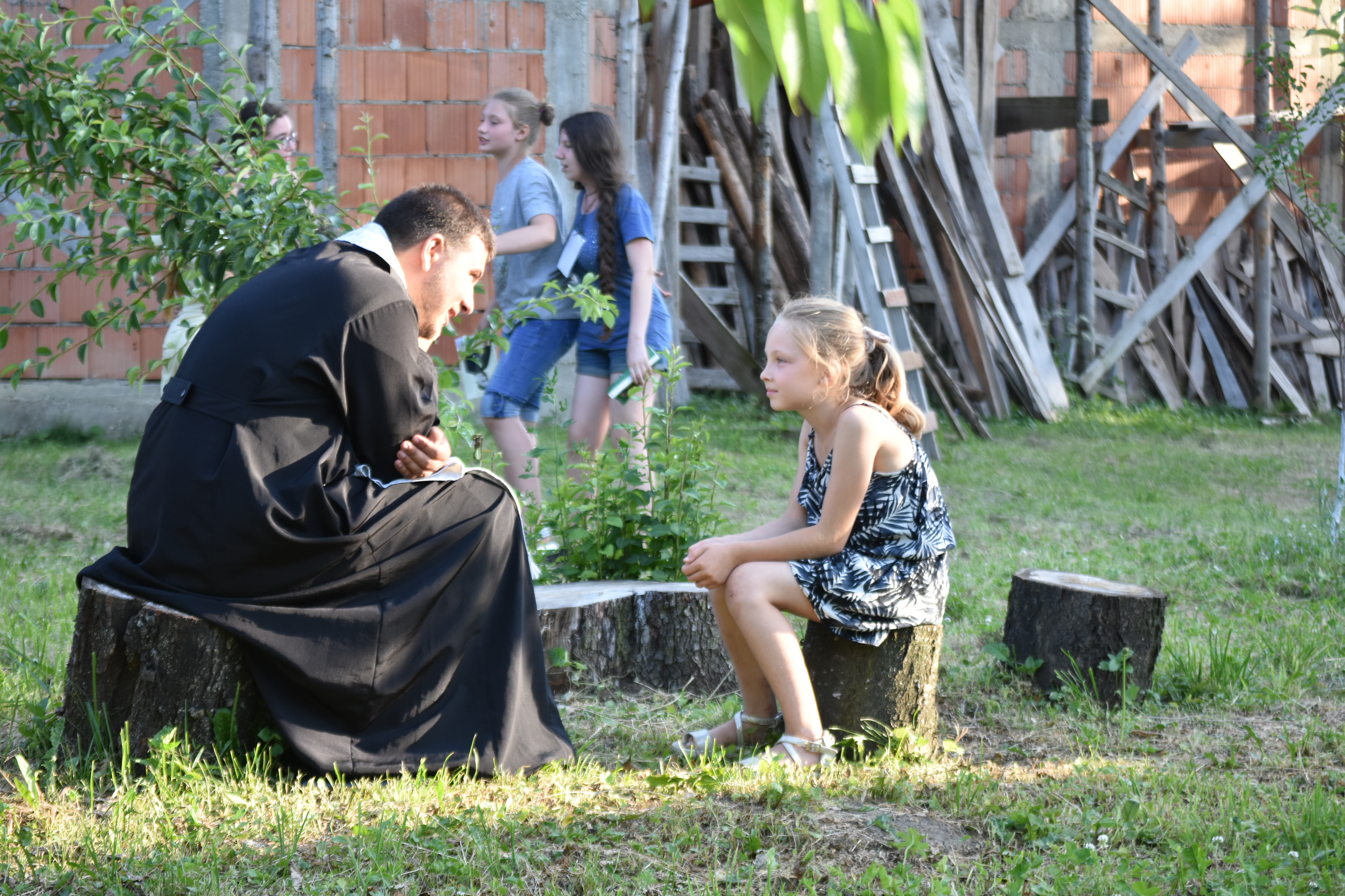 Tabăra din pridvorul satului – Hârțești 2019